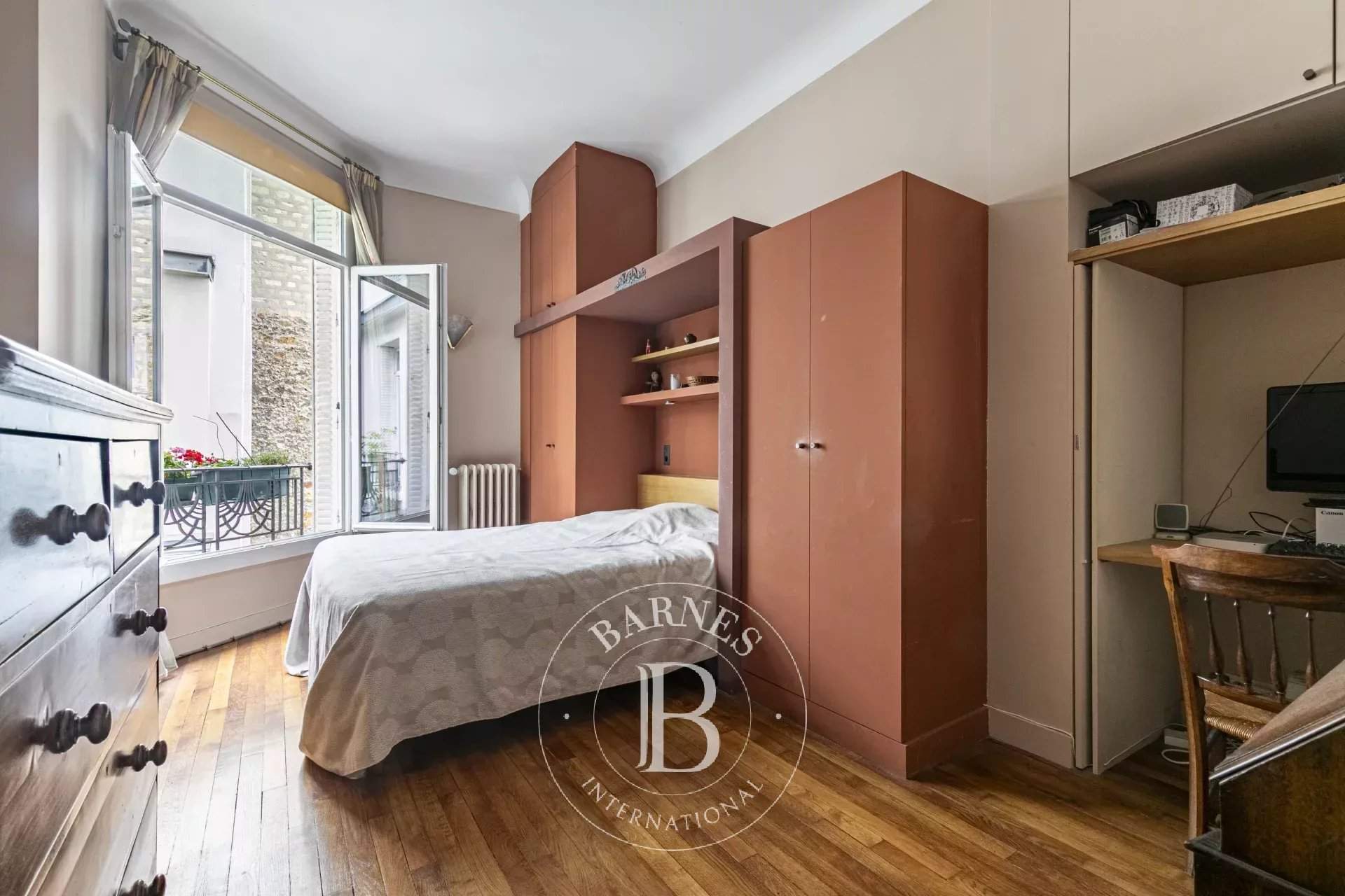 Paris  - Apartment 3 Bedrooms - picture 19