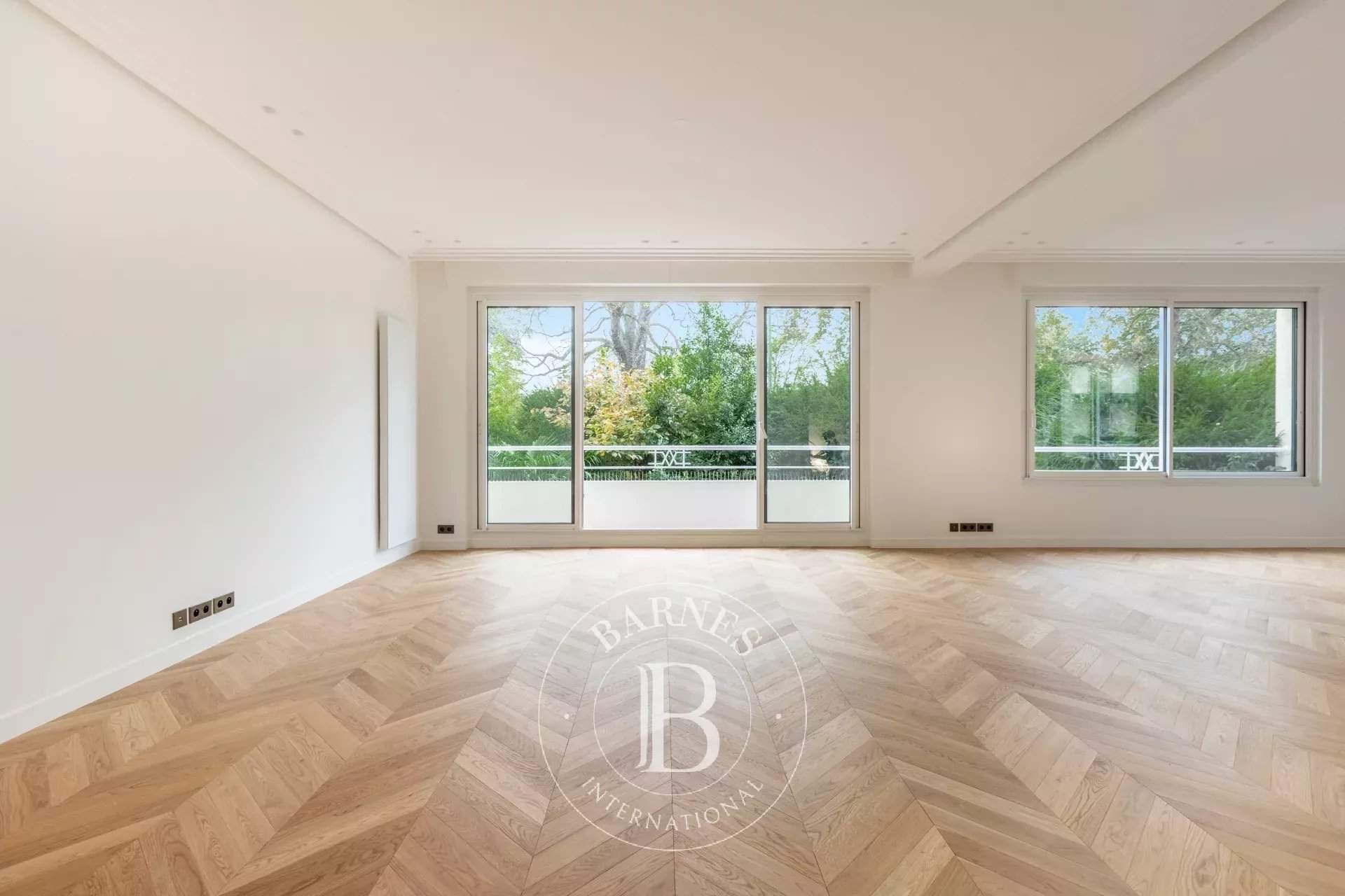Paris  - Apartment 4 Bedrooms - picture 3