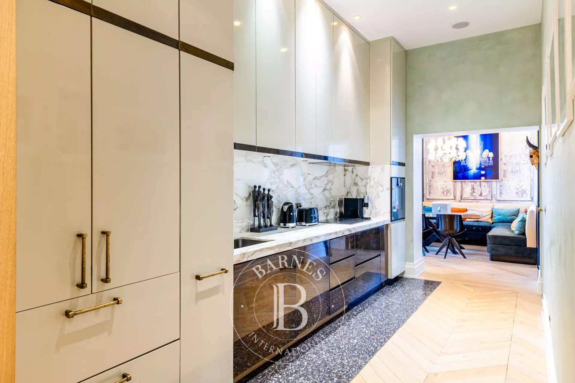 Paris  - Appartement 4 Pi&egrave;ces 2 Chambres - picture 11