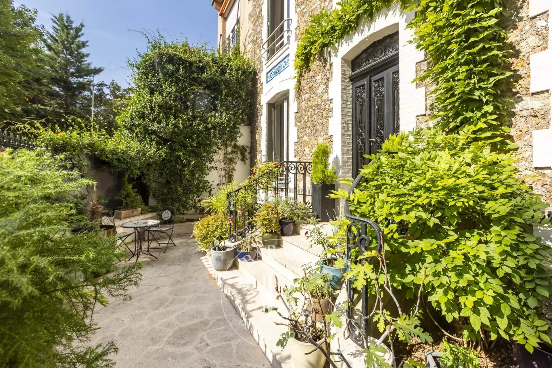 Paris  - Maison 10 Pi&egrave;ces 6 Chambres - picture 15