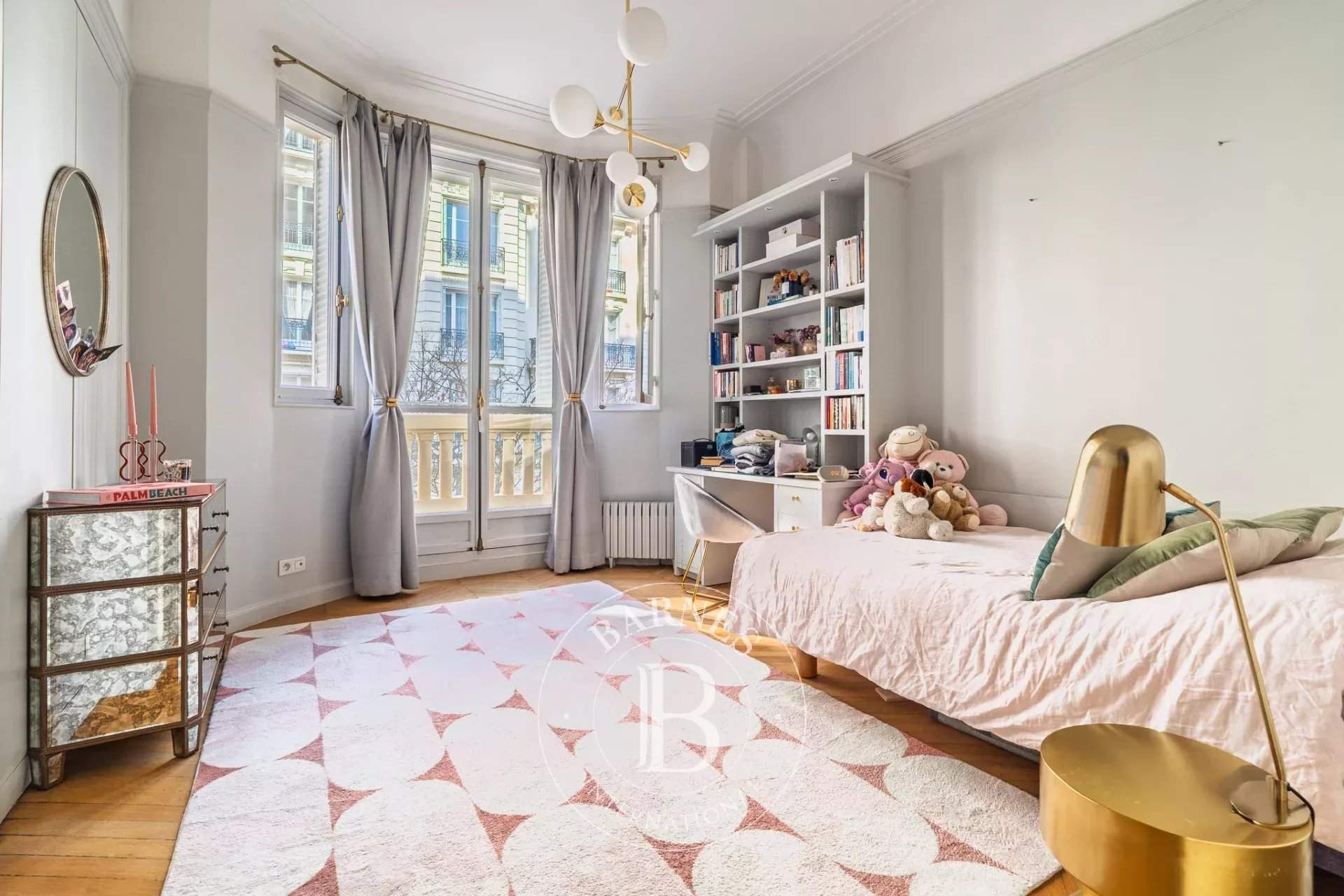 Paris  - Appartement 8 Pi&egrave;ces 5 Chambres - picture 13