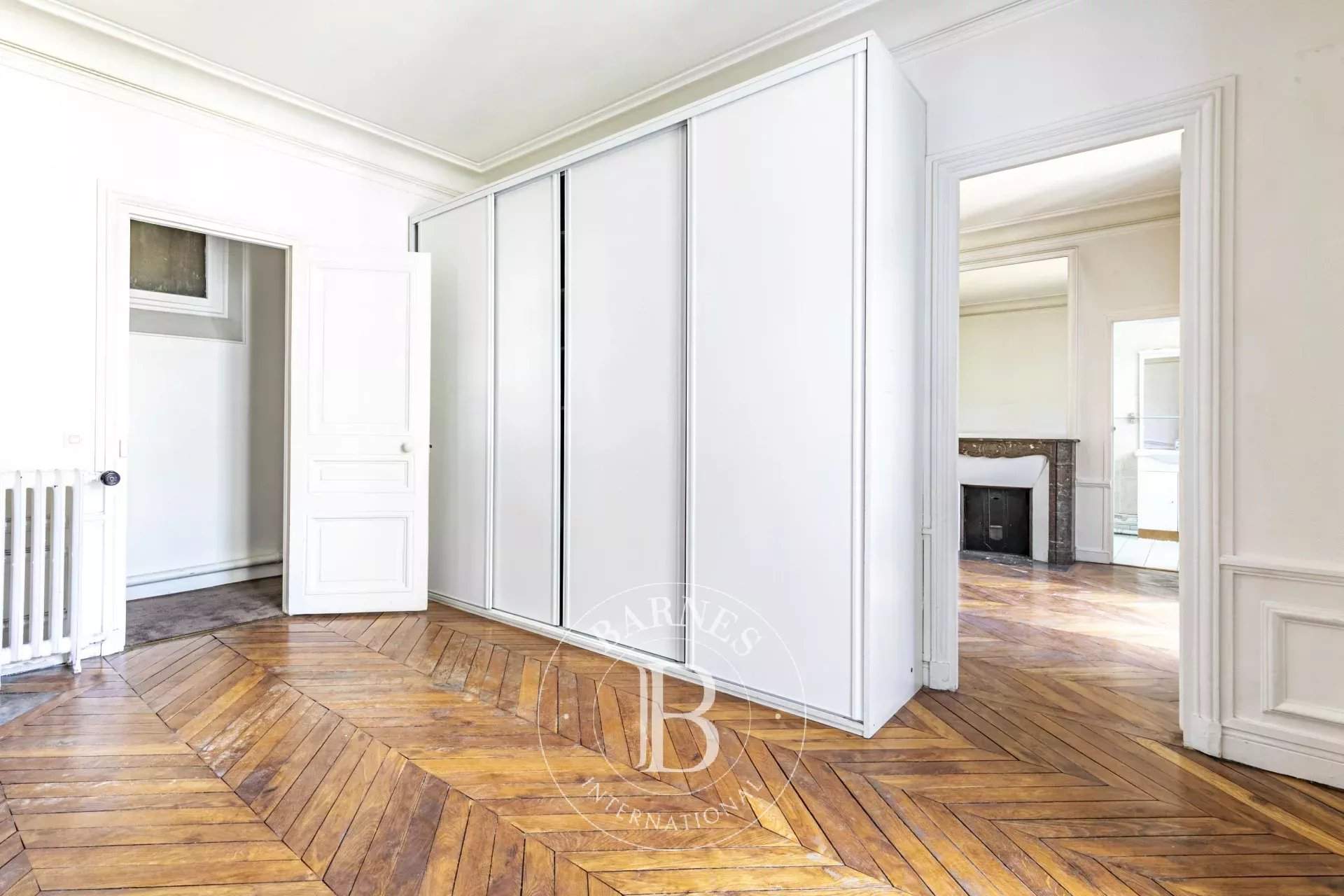 Paris  - Apartment 4 Bedrooms - picture 11