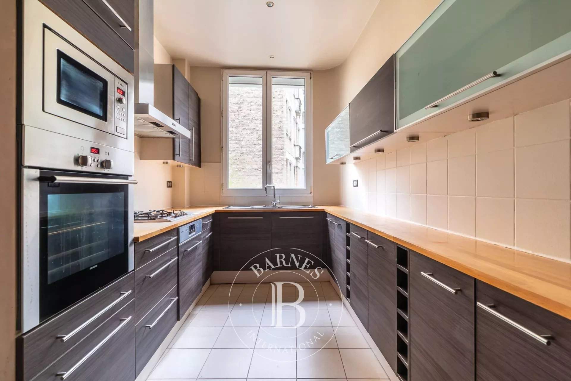 Paris  - Apartment 4 Bedrooms - picture 17