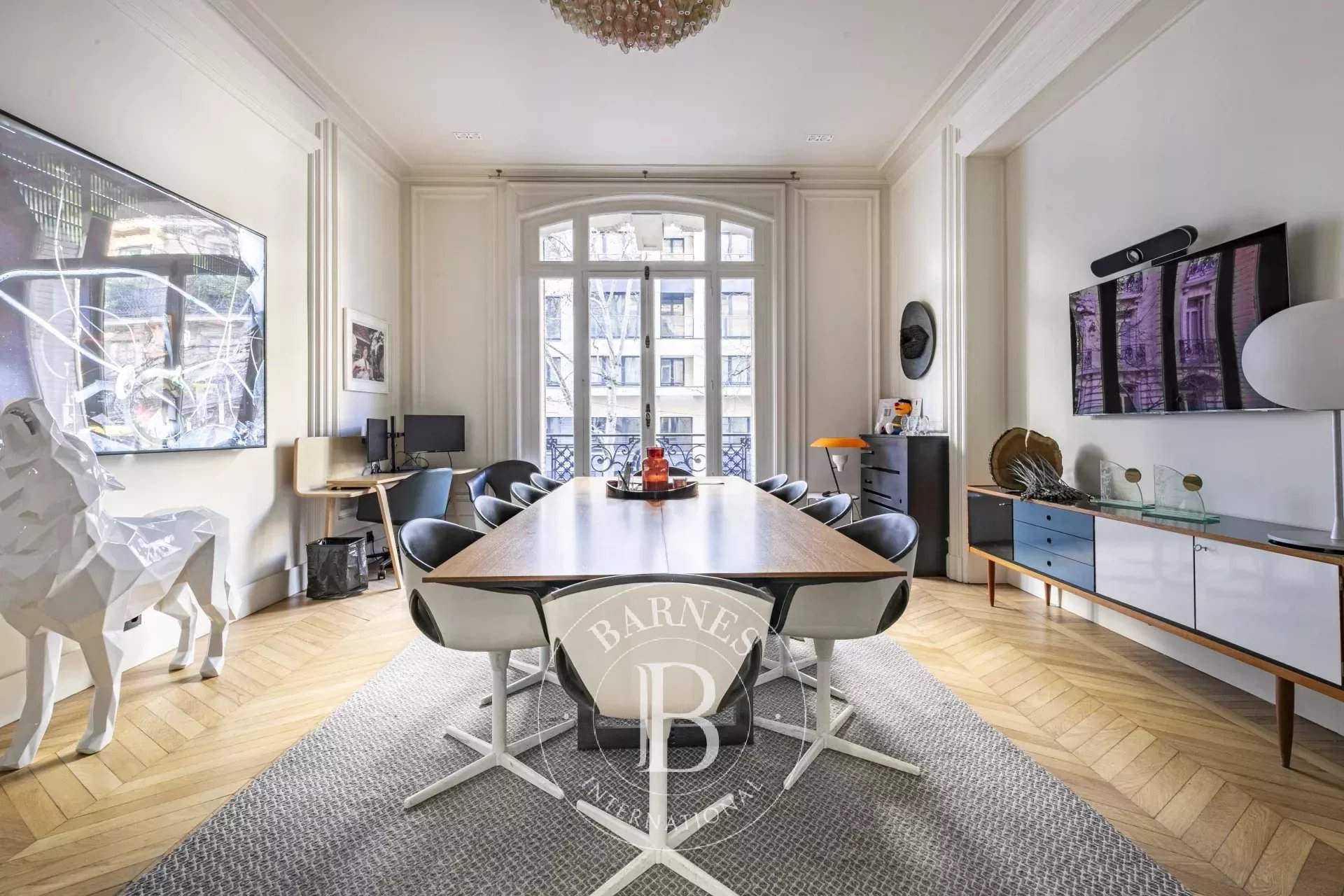 Paris  - Appartement 6 Pi&egrave;ces 3 Chambres - picture 1