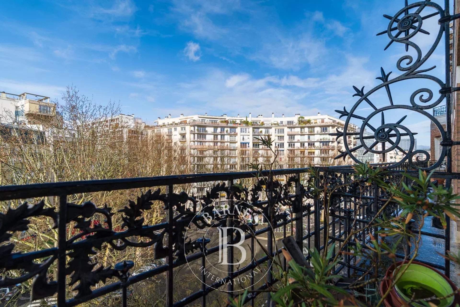 Paris  - Appartement 5 Pi&egrave;ces 3 Chambres - picture 14