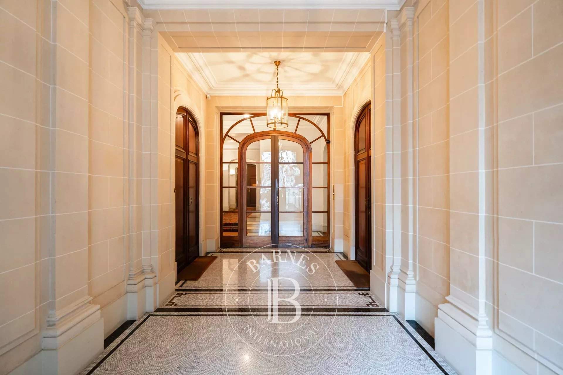 Paris  - Appartement 10 Pi&egrave;ces 5 Chambres - picture 17