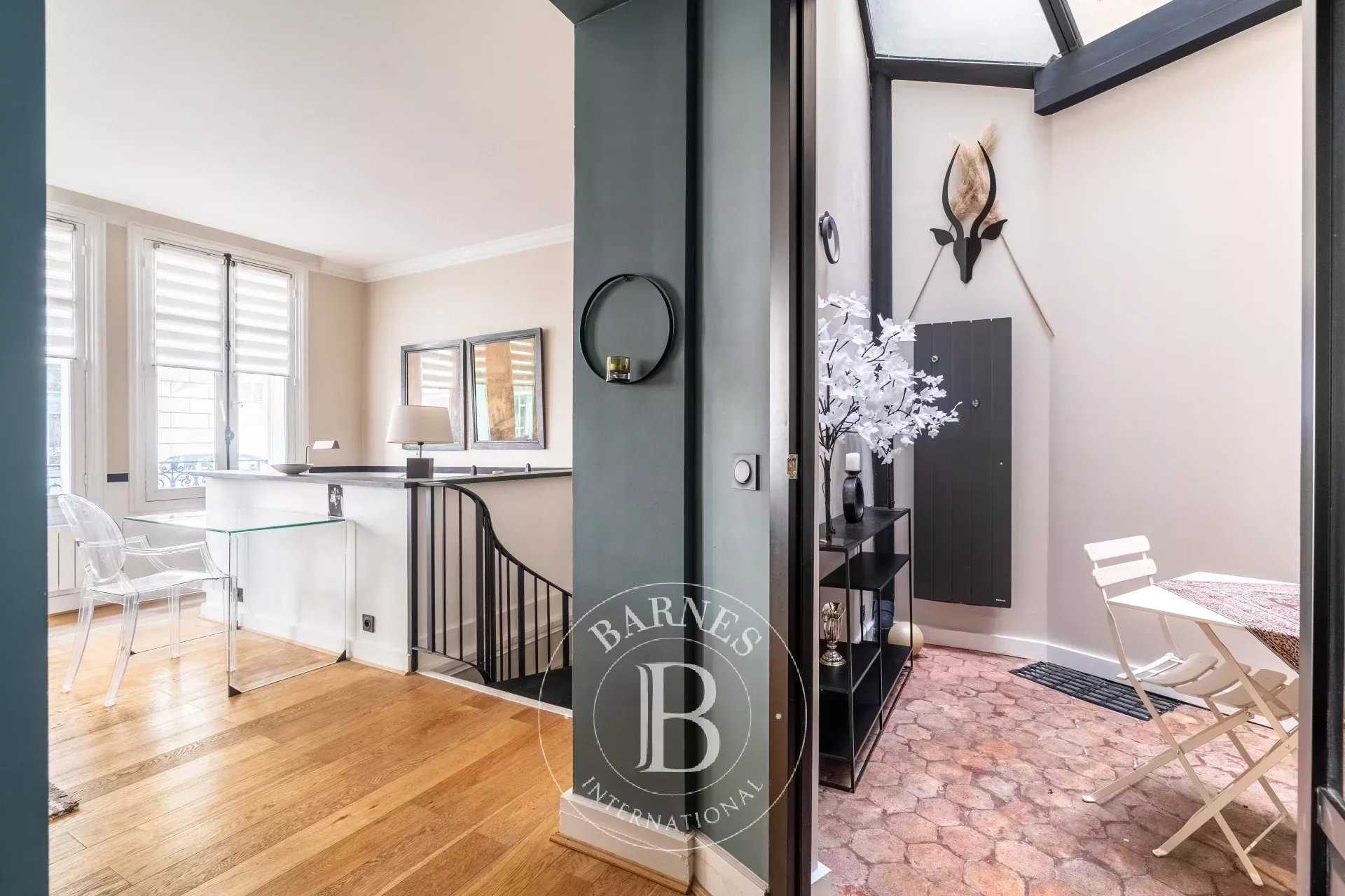 Paris  - Apartment 5 Bedrooms