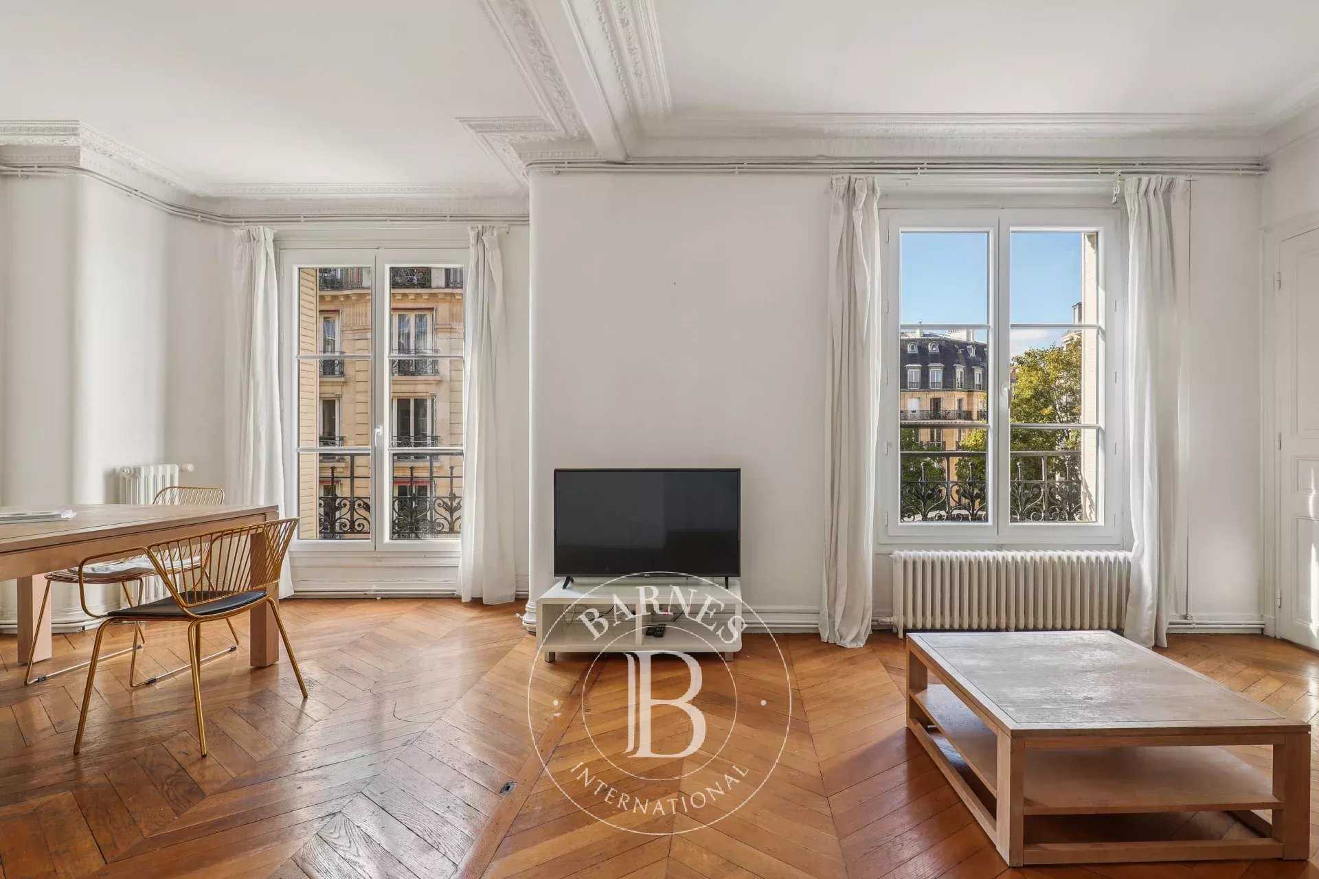 Paris  - Apartment 2 Bedrooms