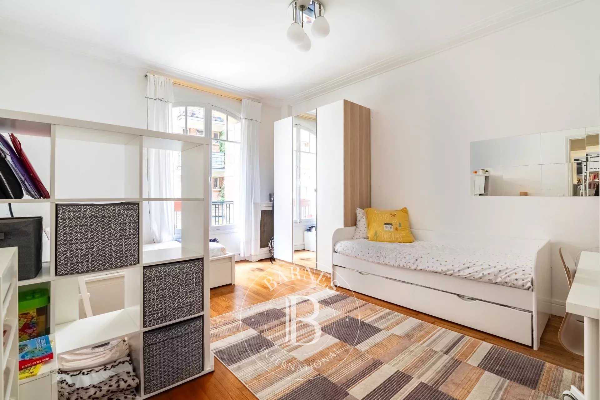 Paris  - Piso 3 Cuartos 2 Habitaciones