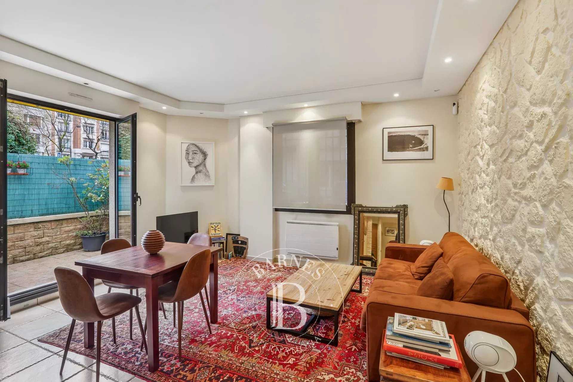 Paris  - Appartement 2 Pi&egrave;ces, 1 Chambre