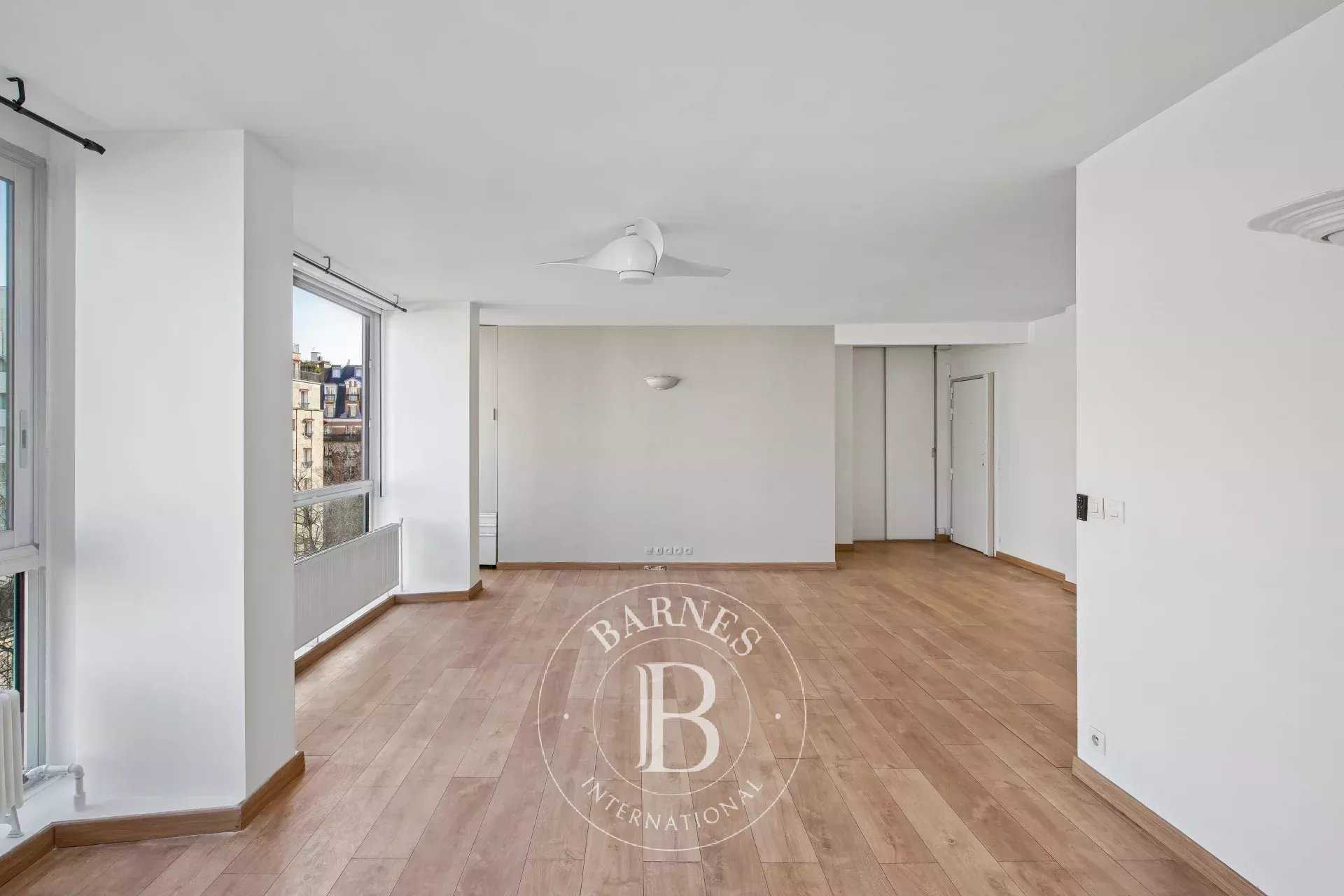 Paris  - Appartement 3 Pi&egrave;ces, 1 Chambre