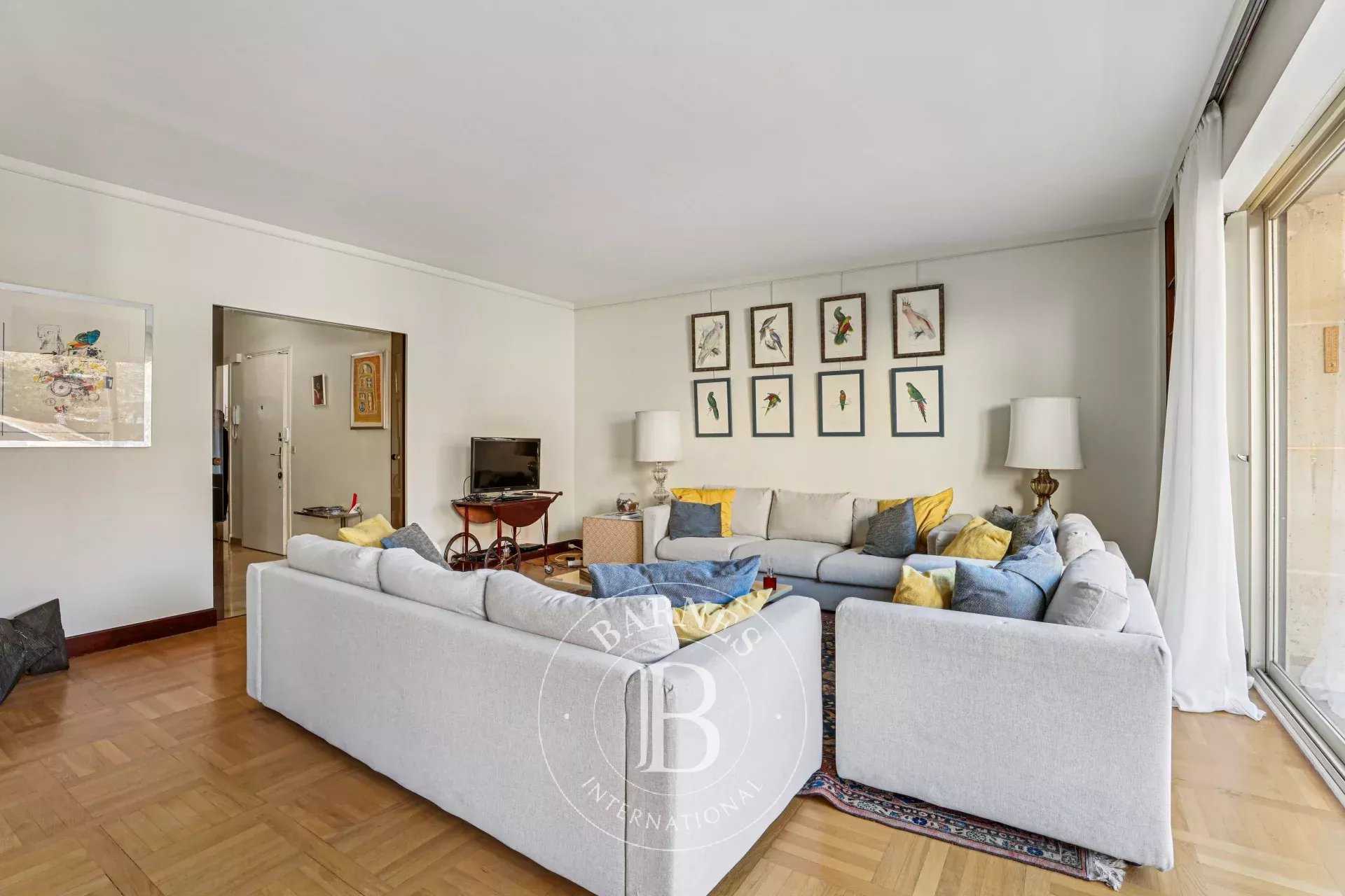 Paris  - Apartment 2 Bedrooms