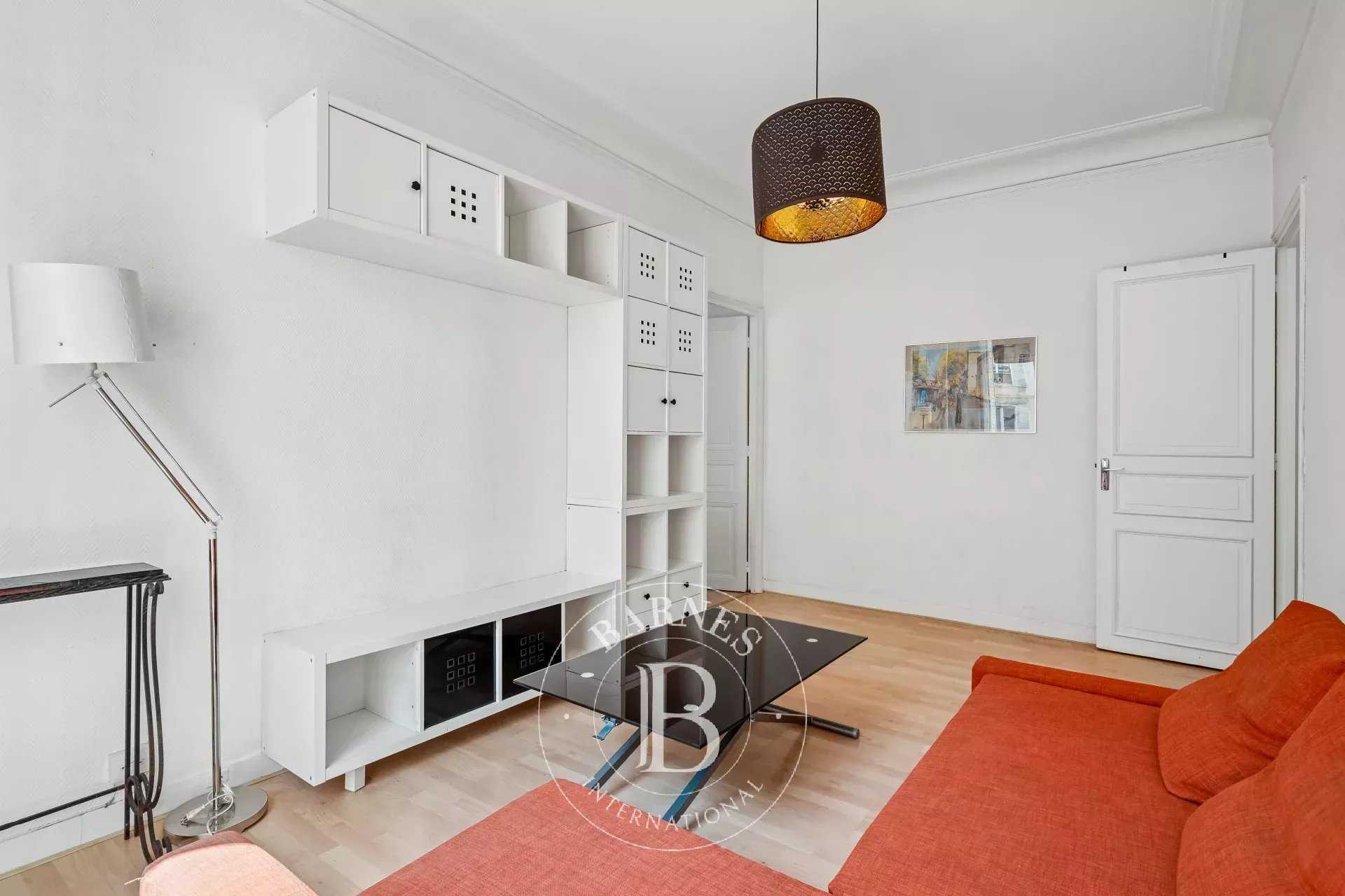 Paris  - Appartement 2 Pi&egrave;ces, 1 Chambre