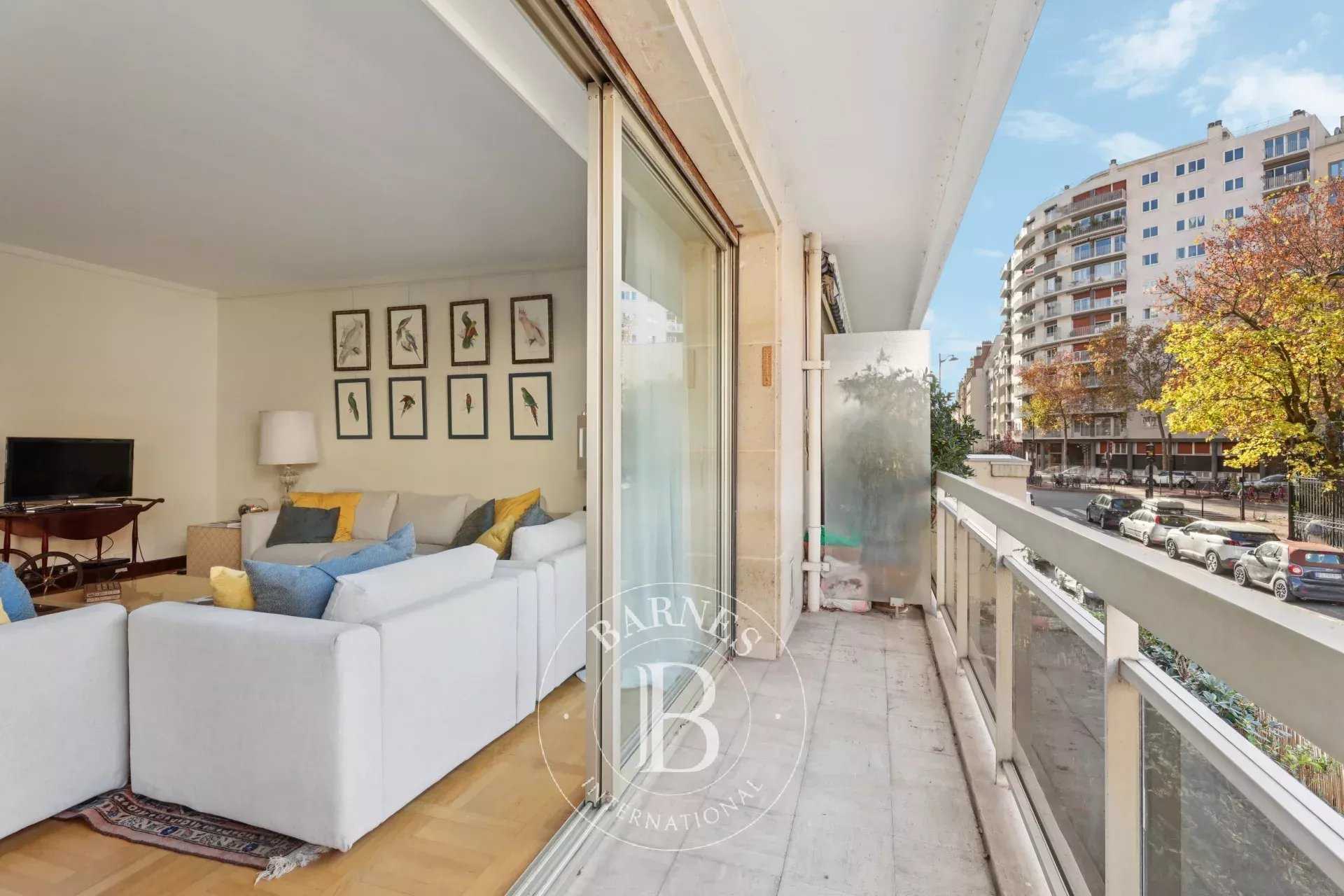 Paris  - Apartment 2 Bedrooms