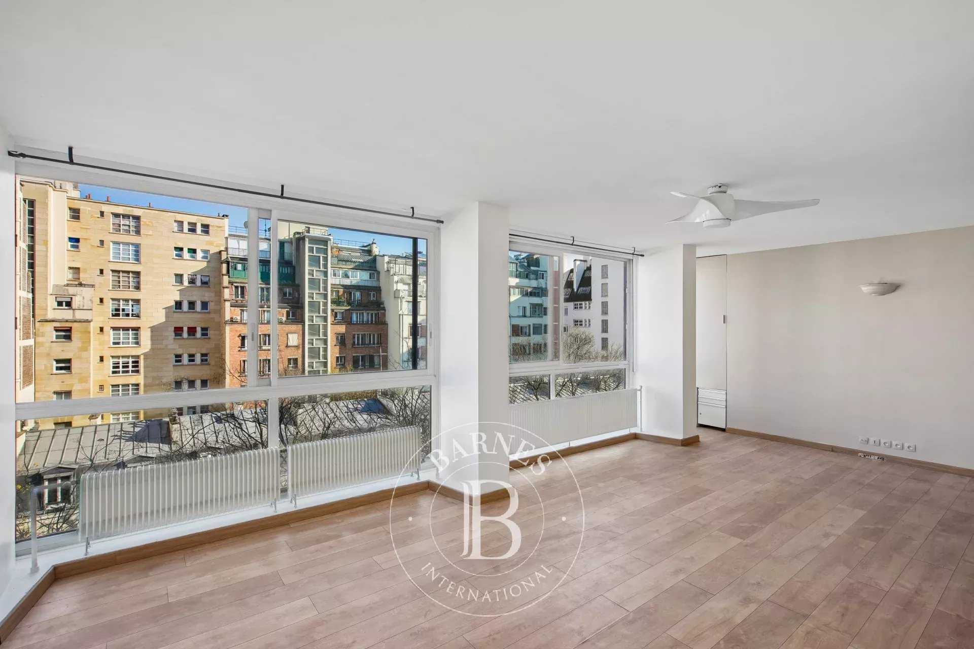 Paris  - Appartement 3 Pi&egrave;ces, 1 Chambre