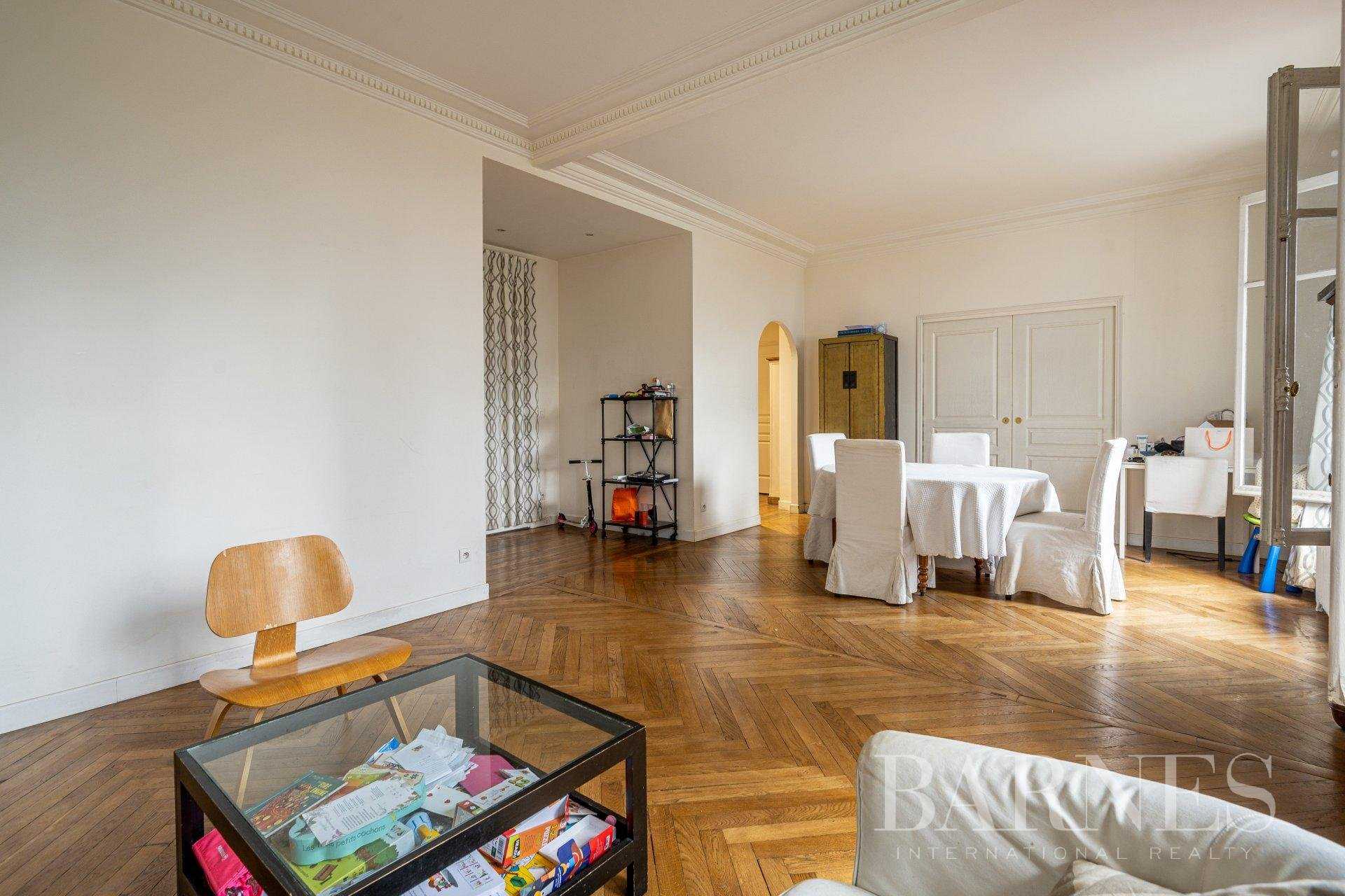 Paris  - Appartement 3 Pièces, 1 Chambre