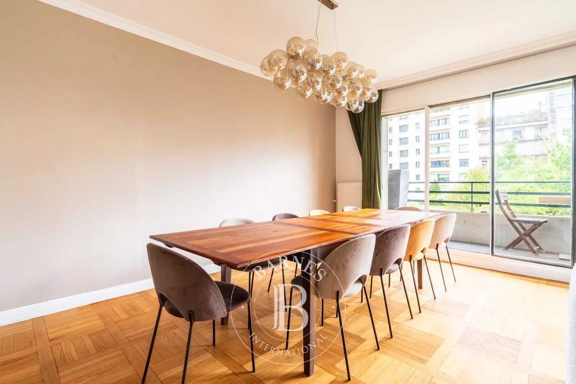 Paris  - Apartment 2 Bedrooms