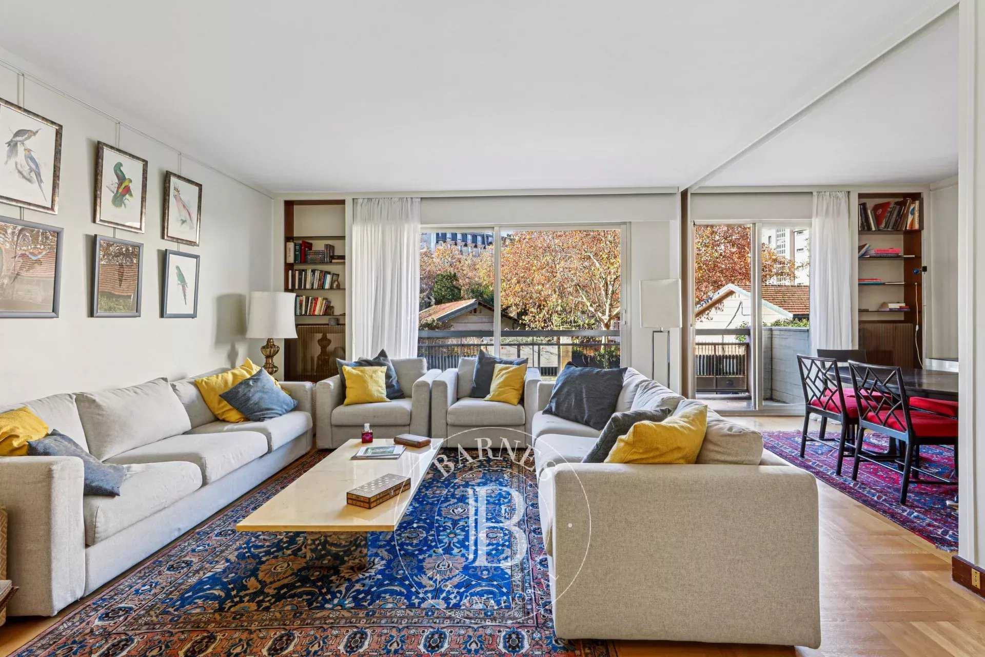 Paris  - Apartment 2 Bedrooms