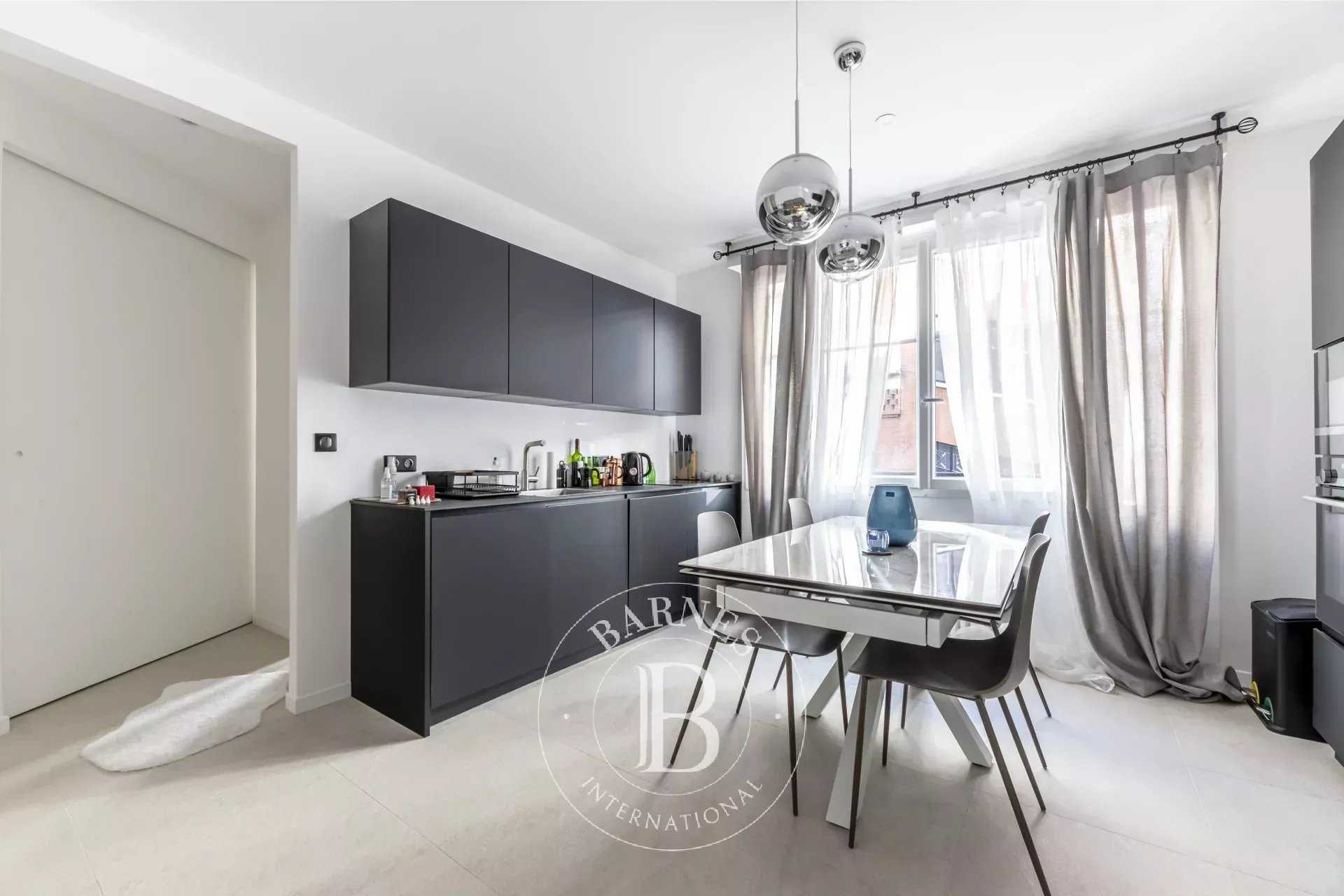 Paris  - Appartement 2 Pi&egrave;ces, 1 Chambre