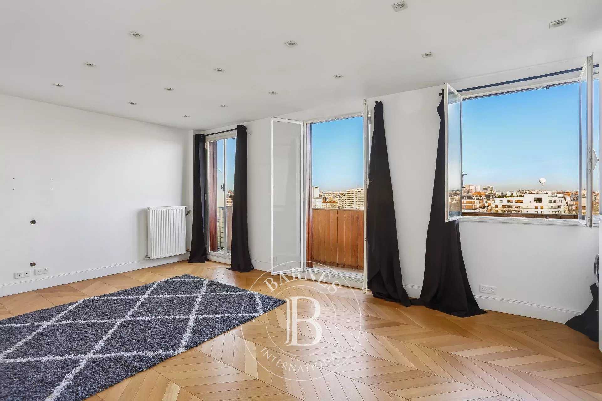 Paris  - Apartment 3 Bedrooms