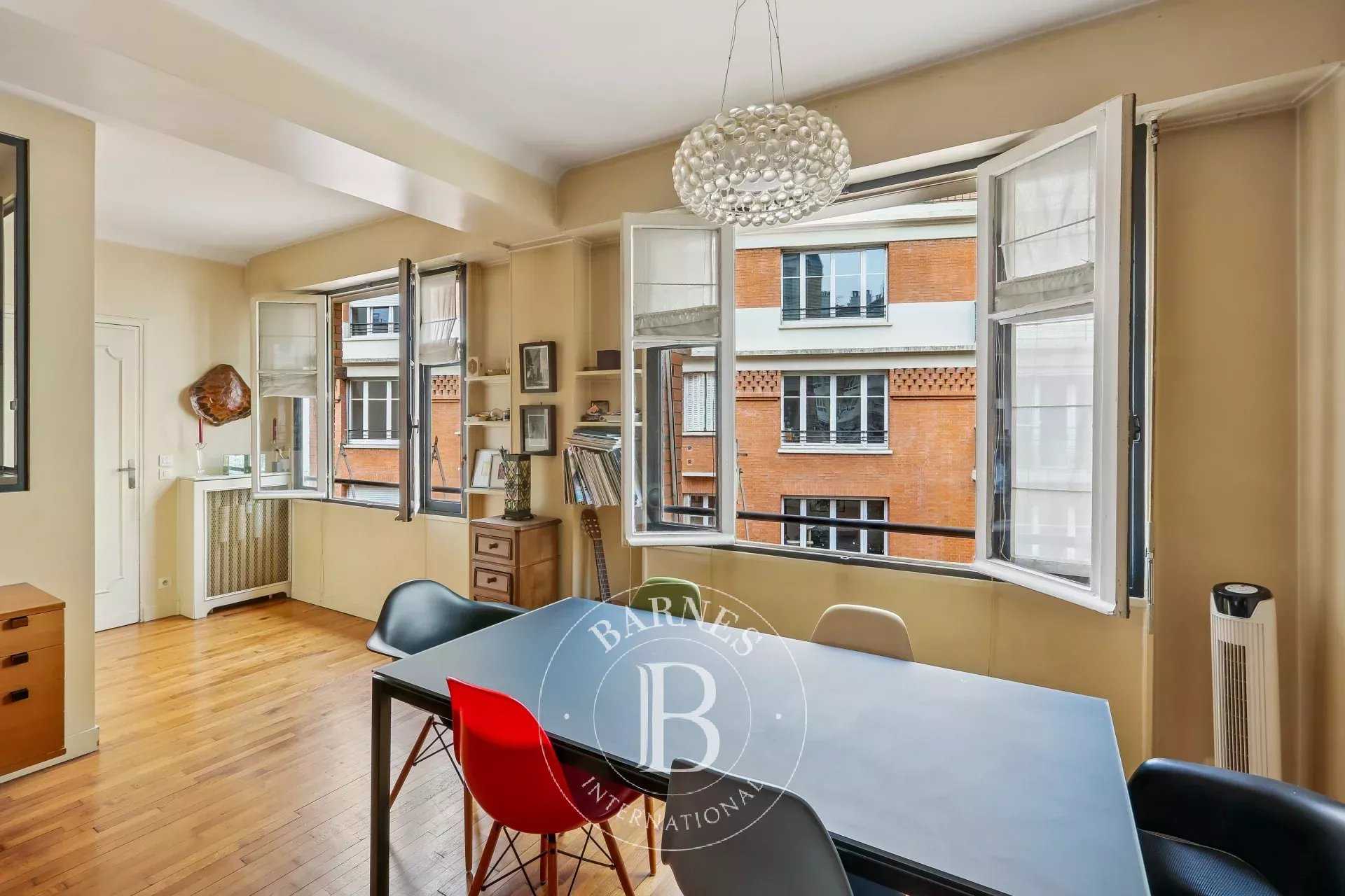 Paris  - Appartement 2 Pi&egrave;ces, 1 Chambre