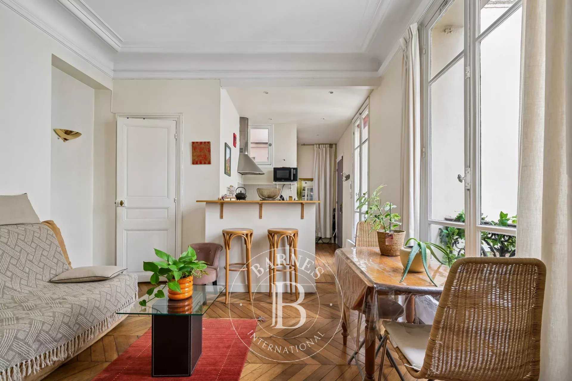 Paris  - Piso 2 Cuartos, 1 Habitacion