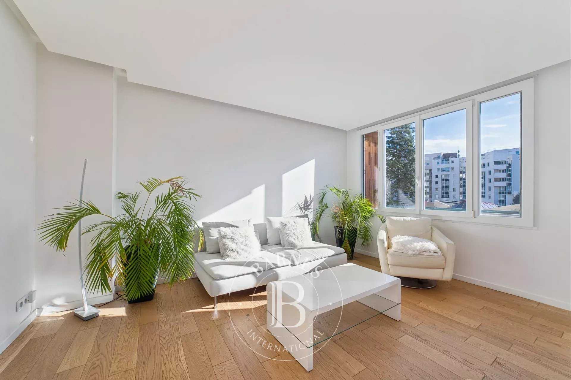 Paris  - Piso 4 Cuartos 3 Habitaciones