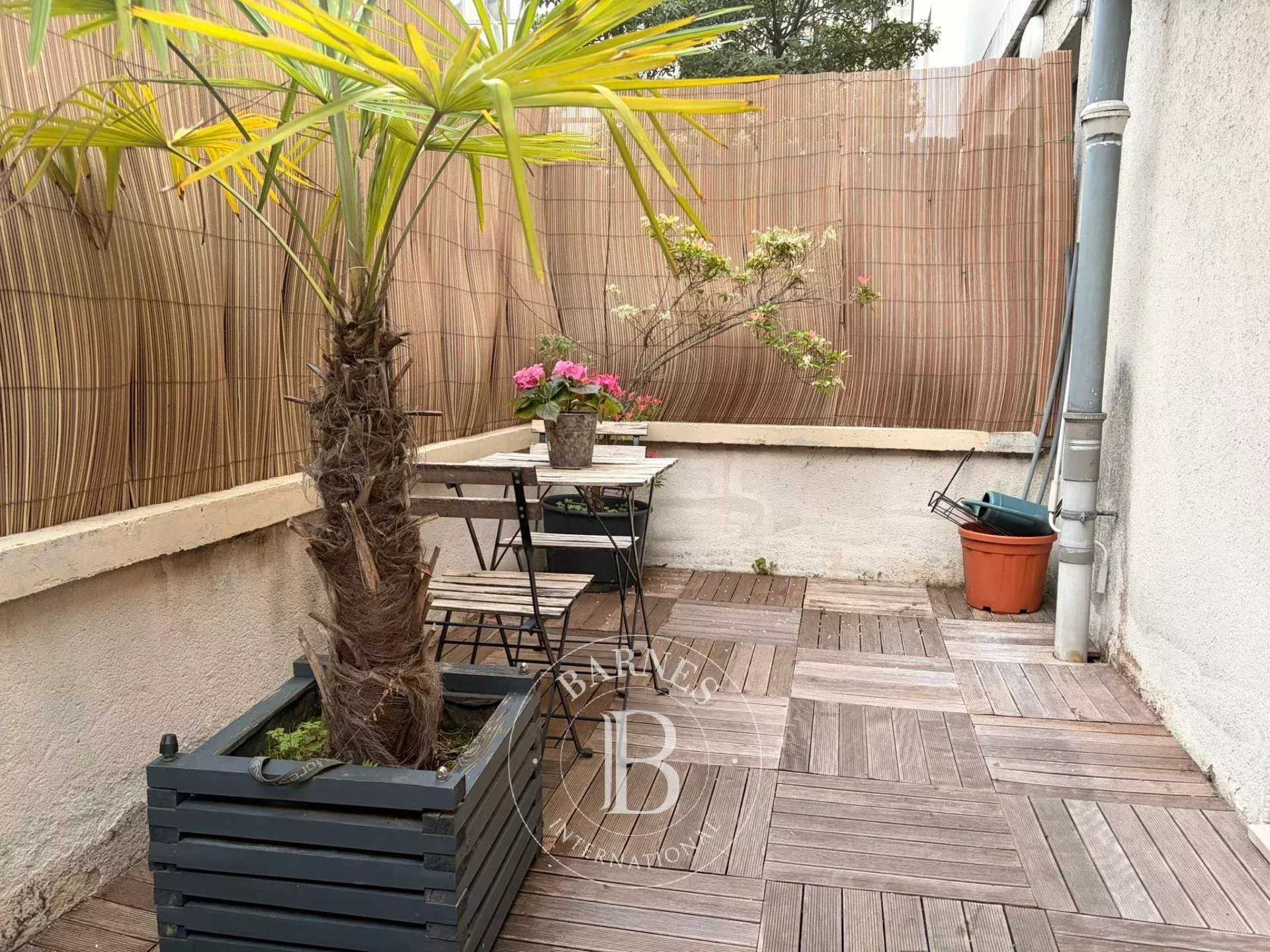 Paris  - Appartement 2 Pi&egrave;ces, 1 Chambre