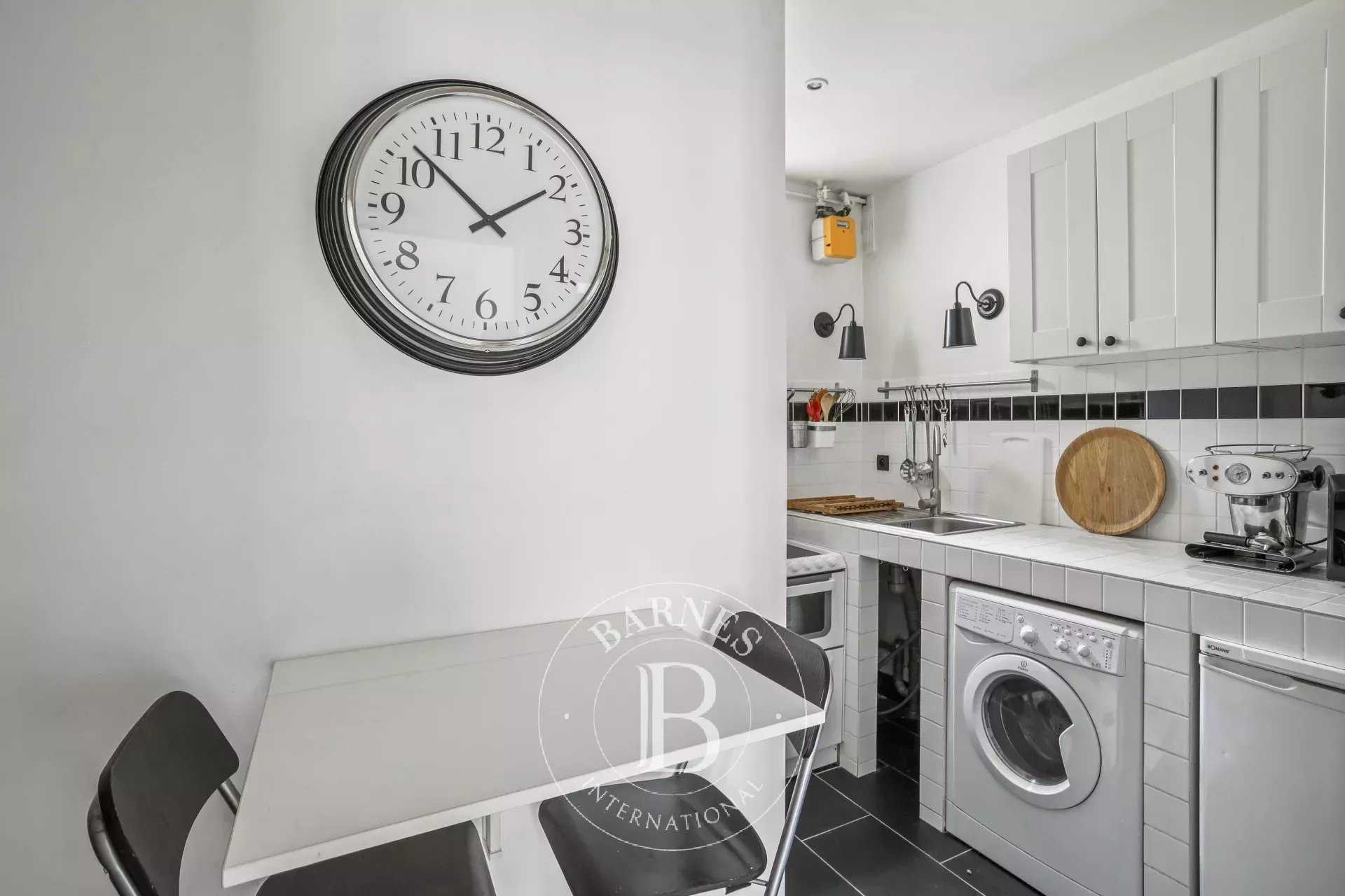 Paris  - Appartement 2 Pi&egrave;ces, 1 Chambre