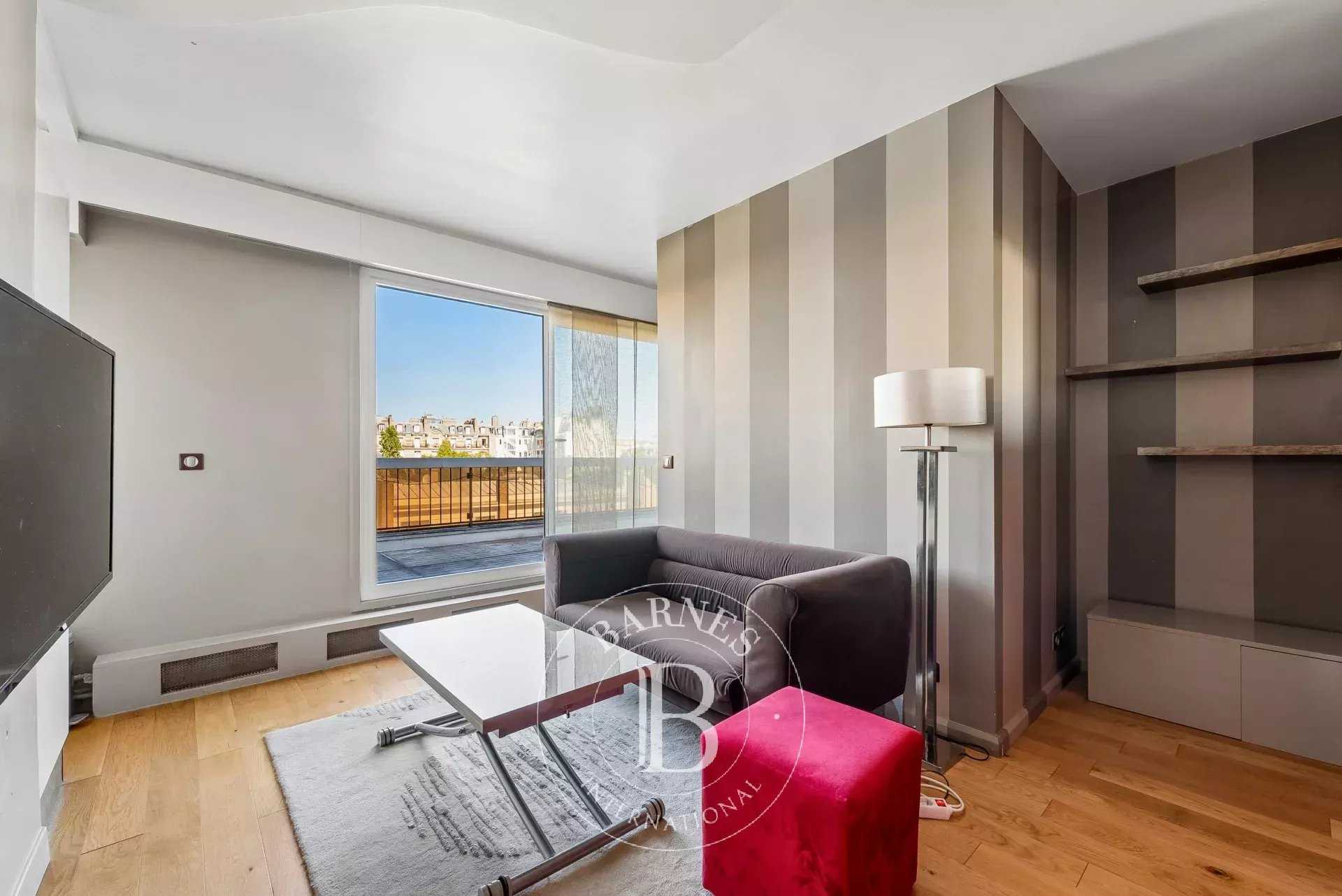 Paris  - Appartement 2 Pi&egrave;ces, 1 Chambre