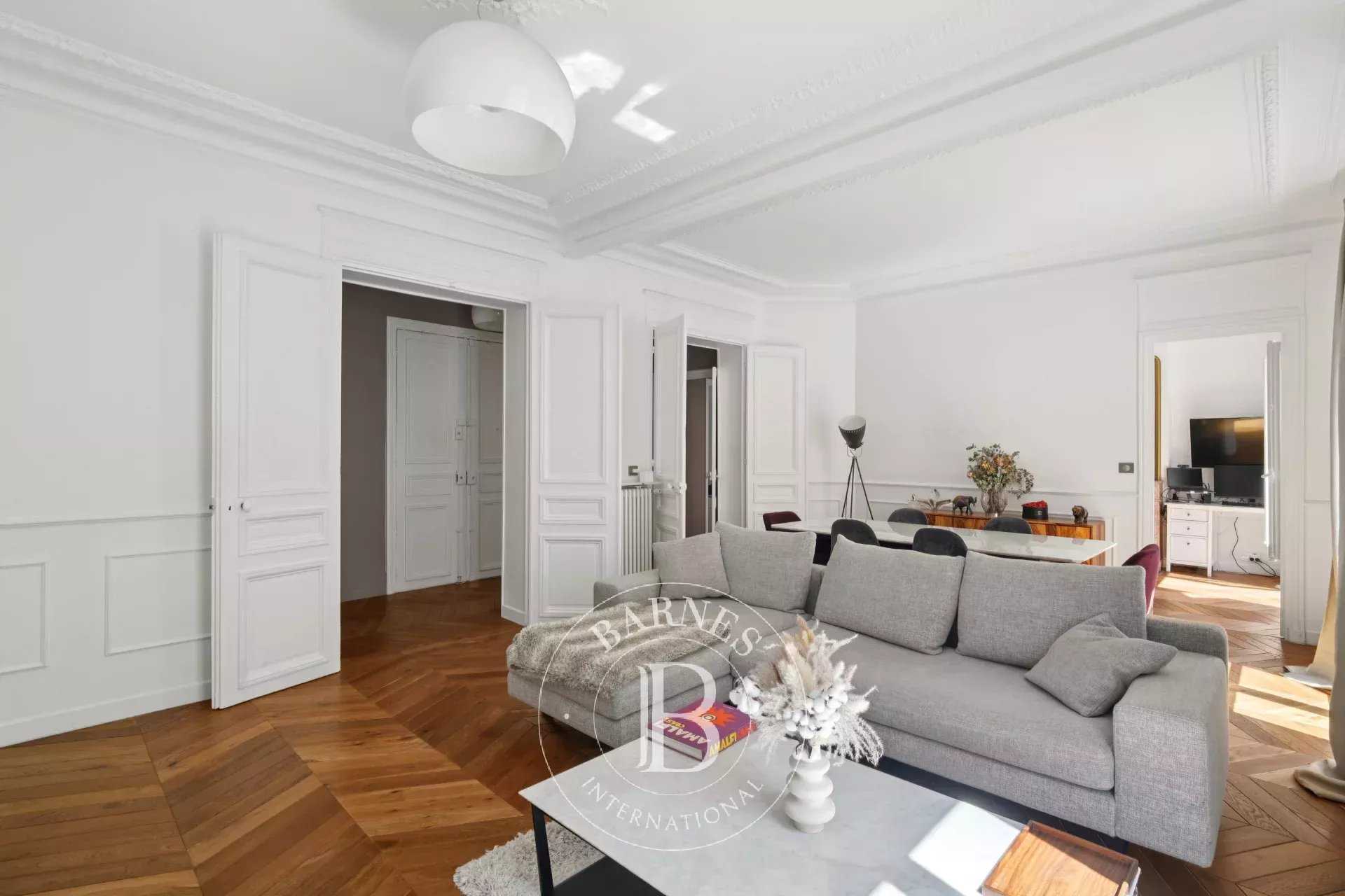 Paris  - Apartment 2 Bedrooms