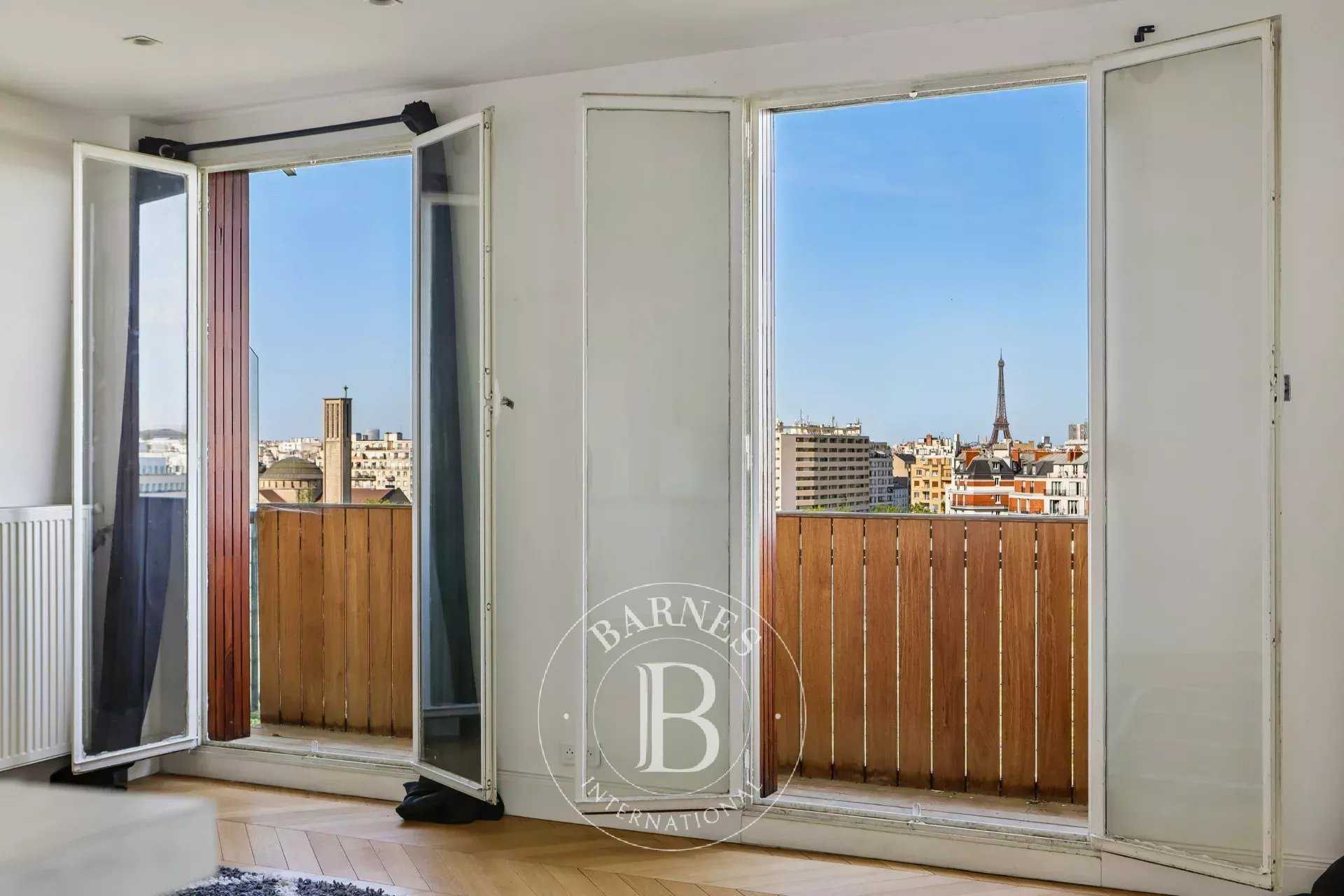 Paris  - Appartement 4 Pi&egrave;ces 3 Chambres