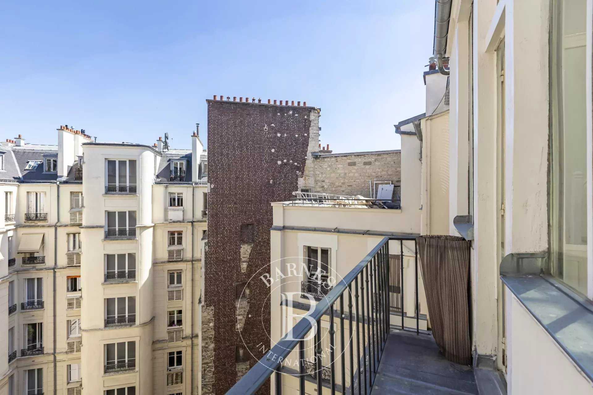 Paris  - Appartement 2 Pièces, 1 Chambre