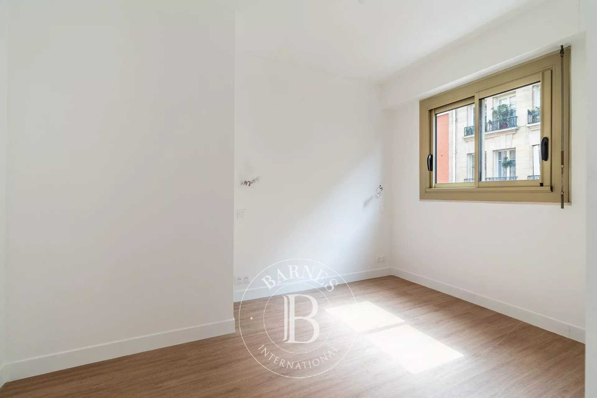 Paris  - Appartement 2 Pièces, 1 Chambre