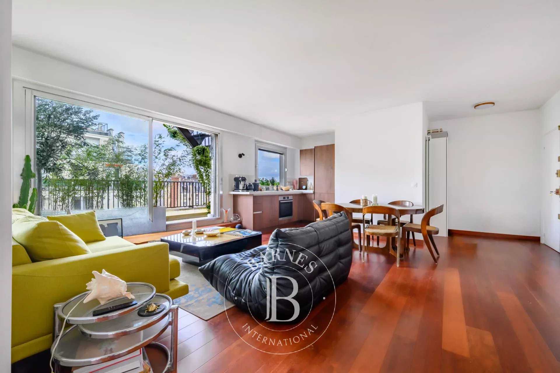 Paris  - Apartment 2 Bedrooms