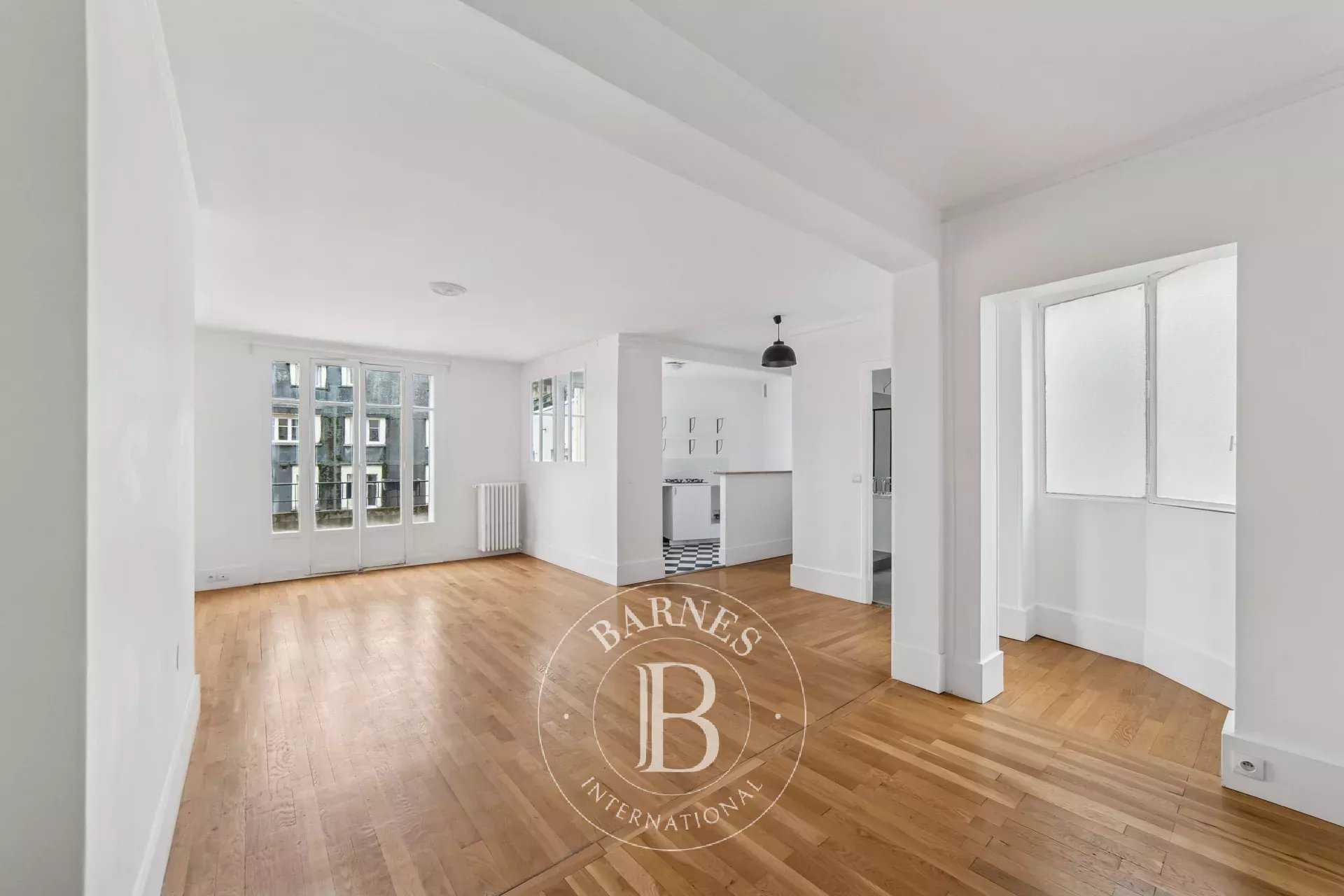 Paris  - Appartement 2 Pi&egrave;ces, 1 Chambre