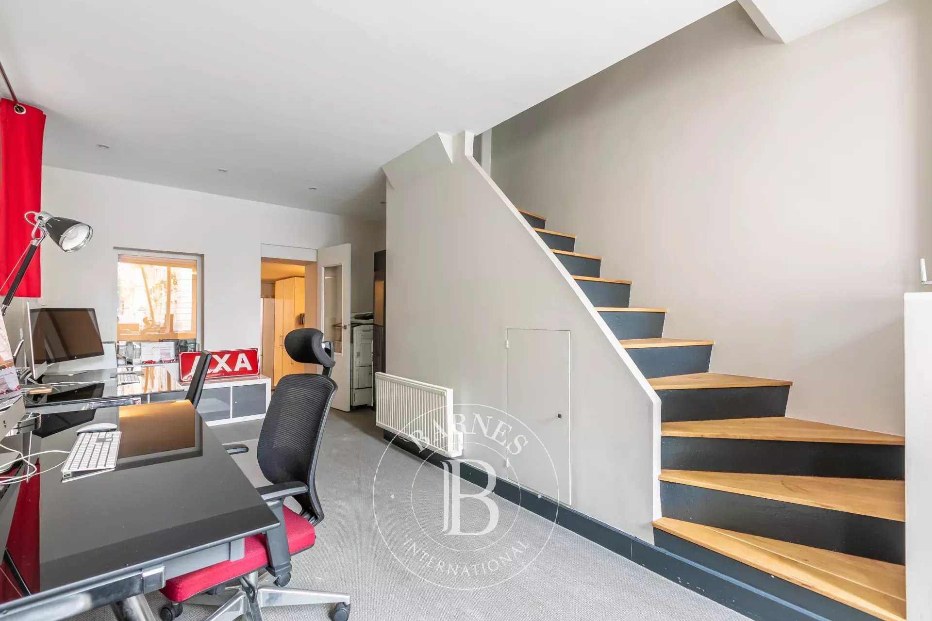 Paris  - Appartement 2 Pièces, 1 Chambre