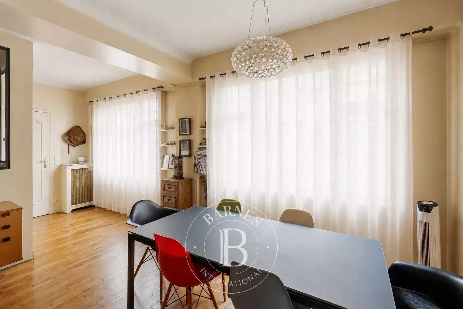 Paris  - Appartement 2 Pi&egrave;ces, 1 Chambre