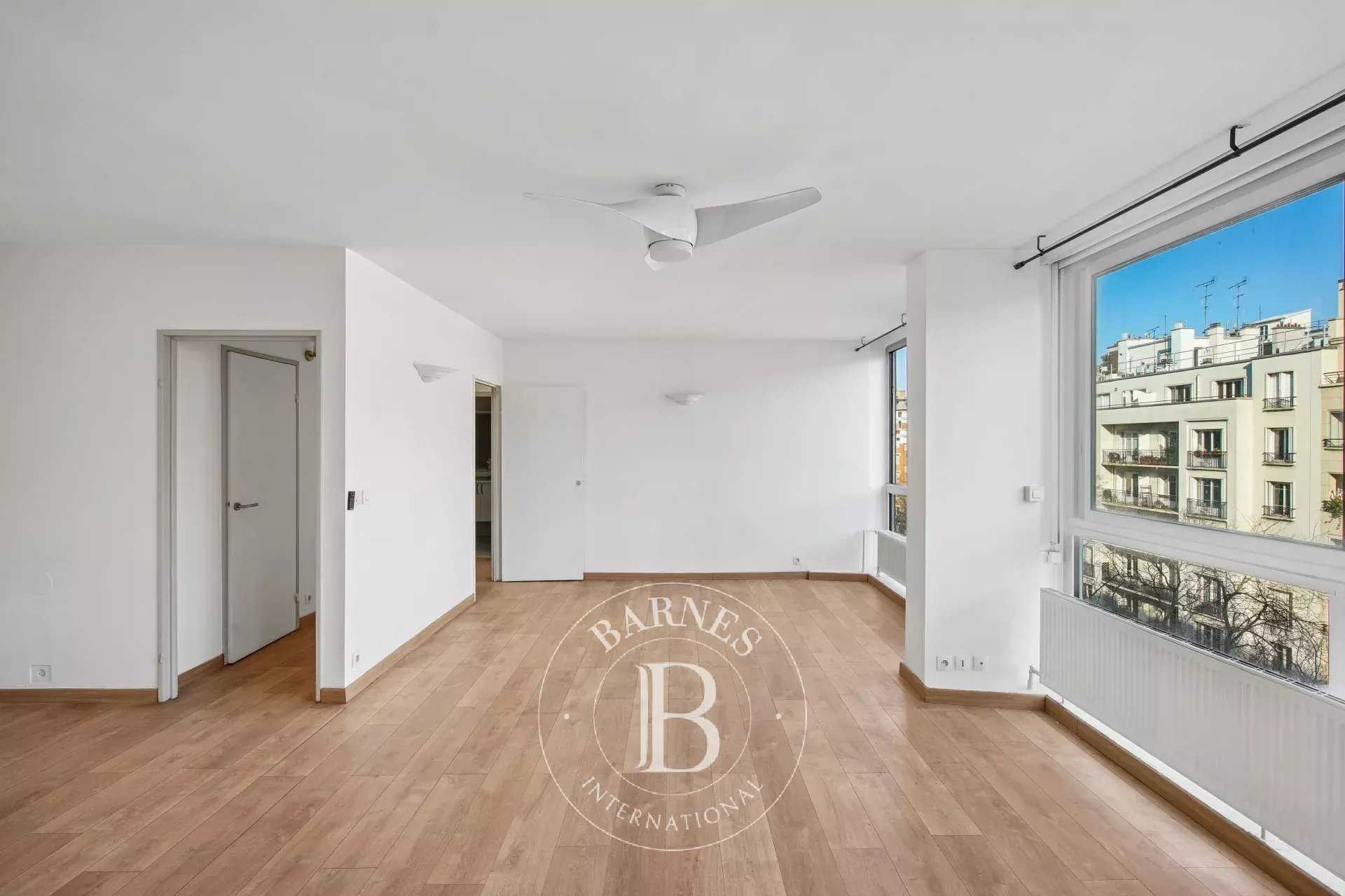 Paris  - Appartement 3 Pi&egrave;ces, 1 Chambre