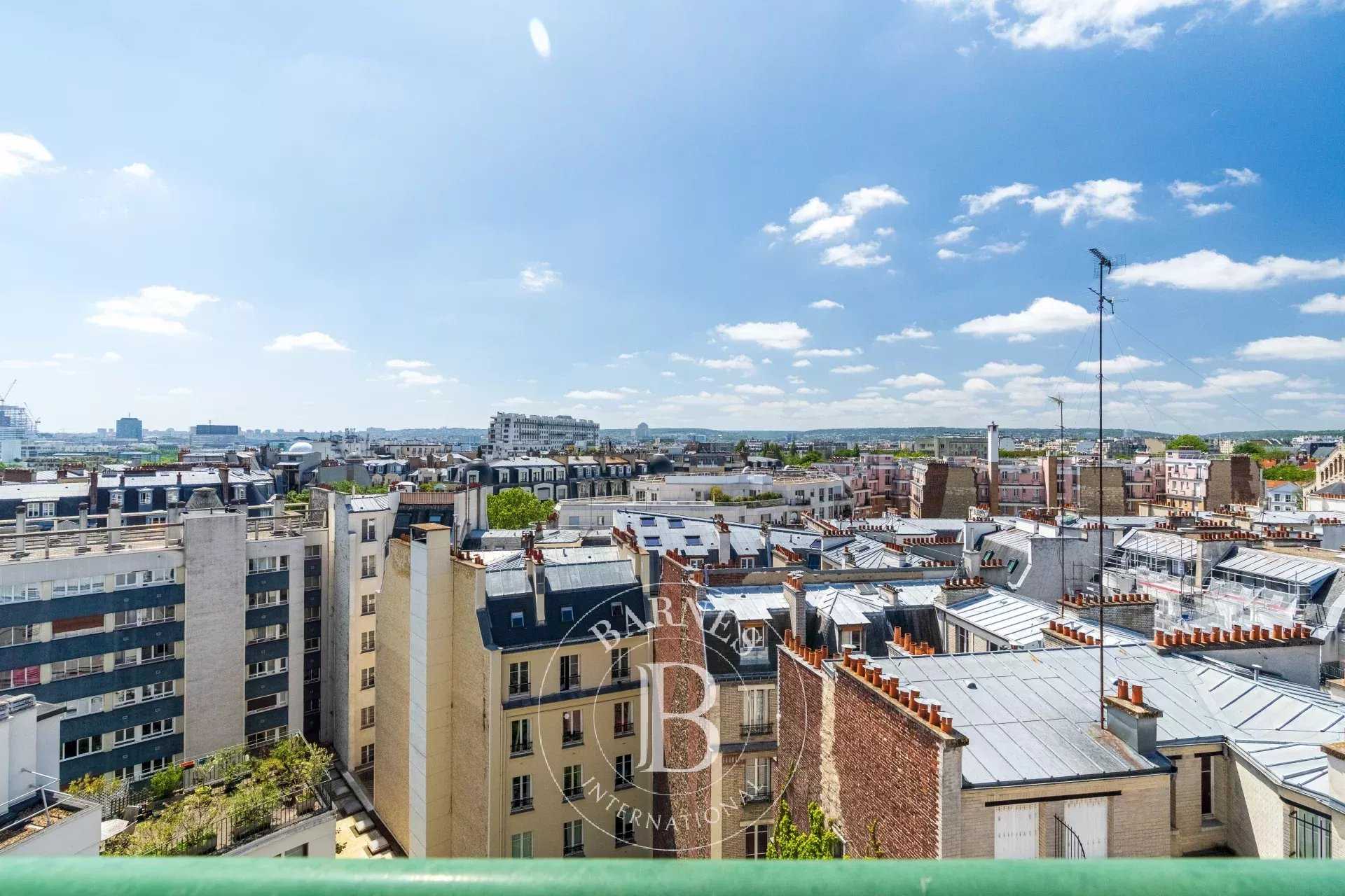 Paris  - Appartement 2 Pièces, 1 Chambre