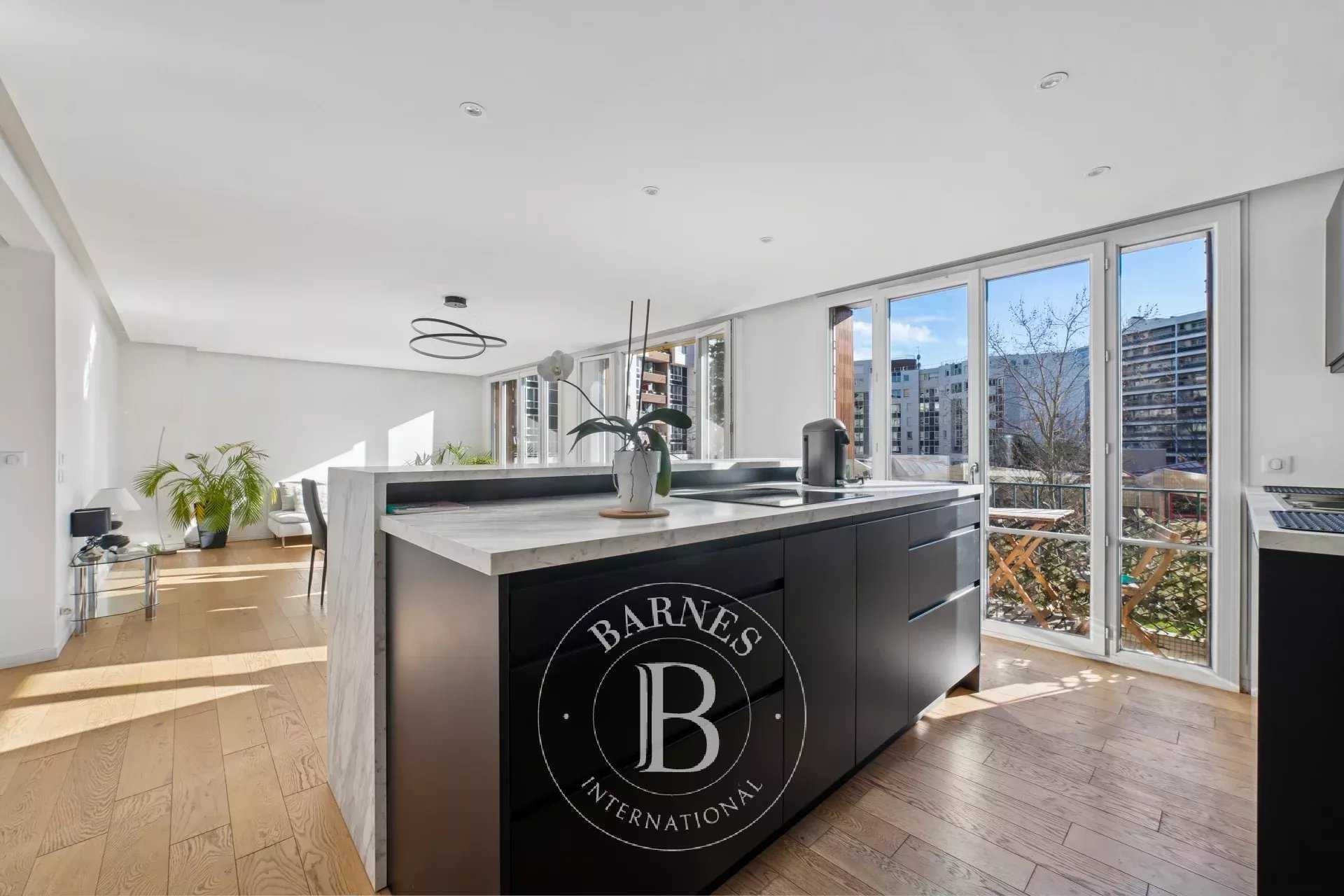 Paris  - Piso 4 Cuartos 3 Habitaciones