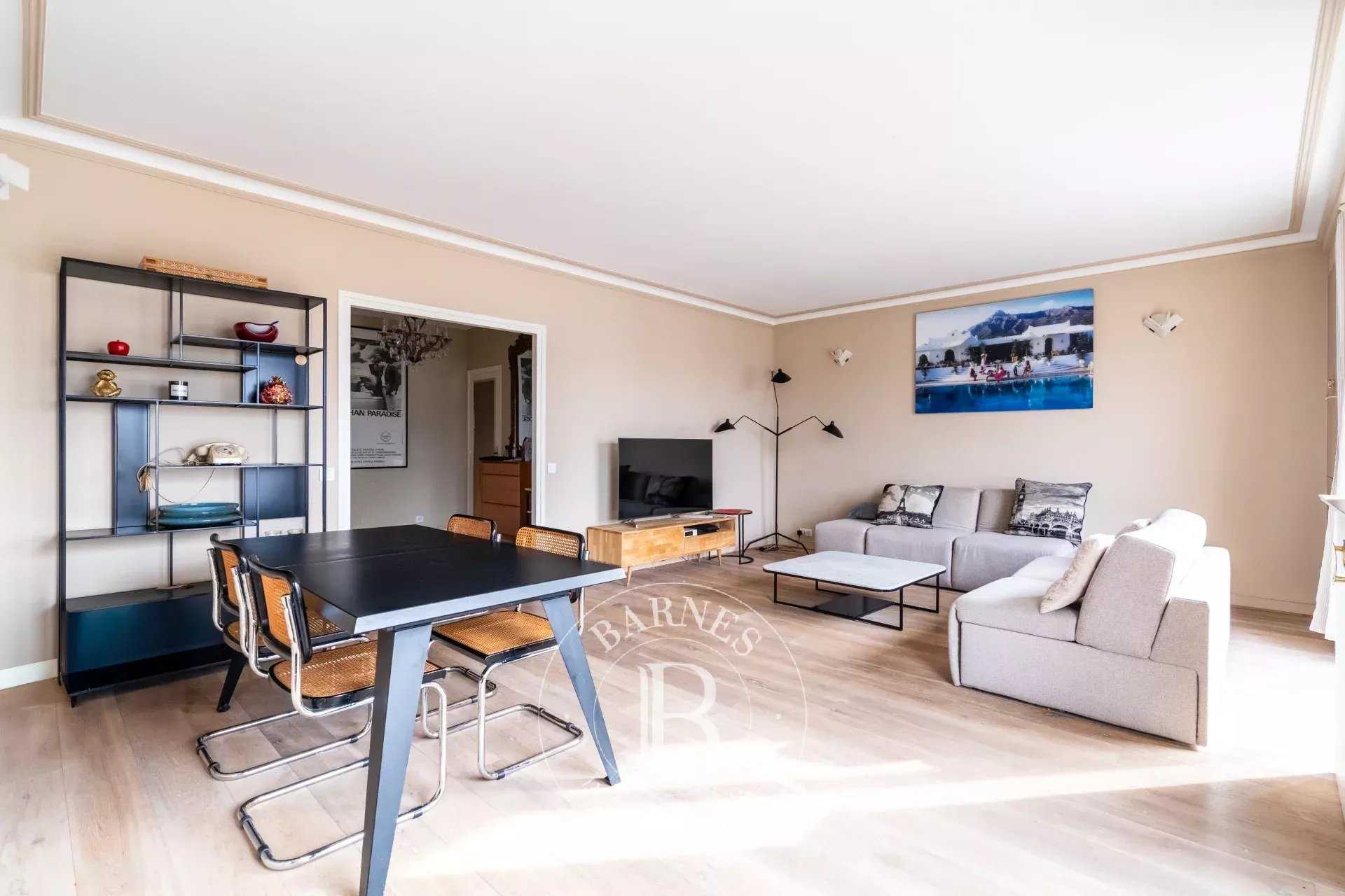 Paris  - Apartment 2 Bedrooms