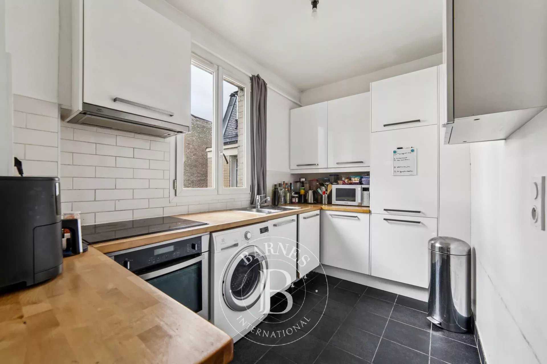 Paris  - Appartement 2 Pi&egrave;ces, 1 Chambre