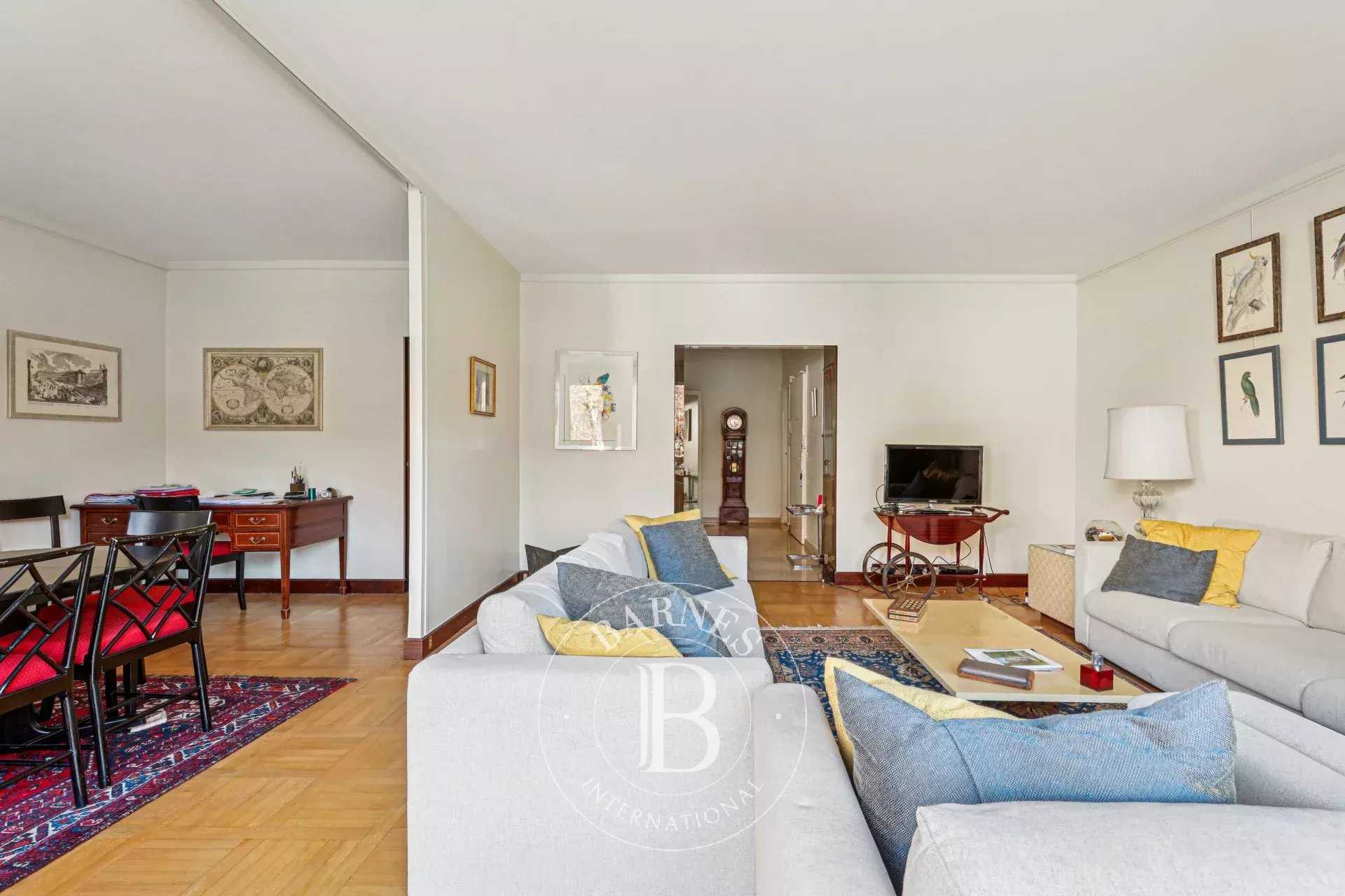 Paris  - Apartment 2 Bedrooms