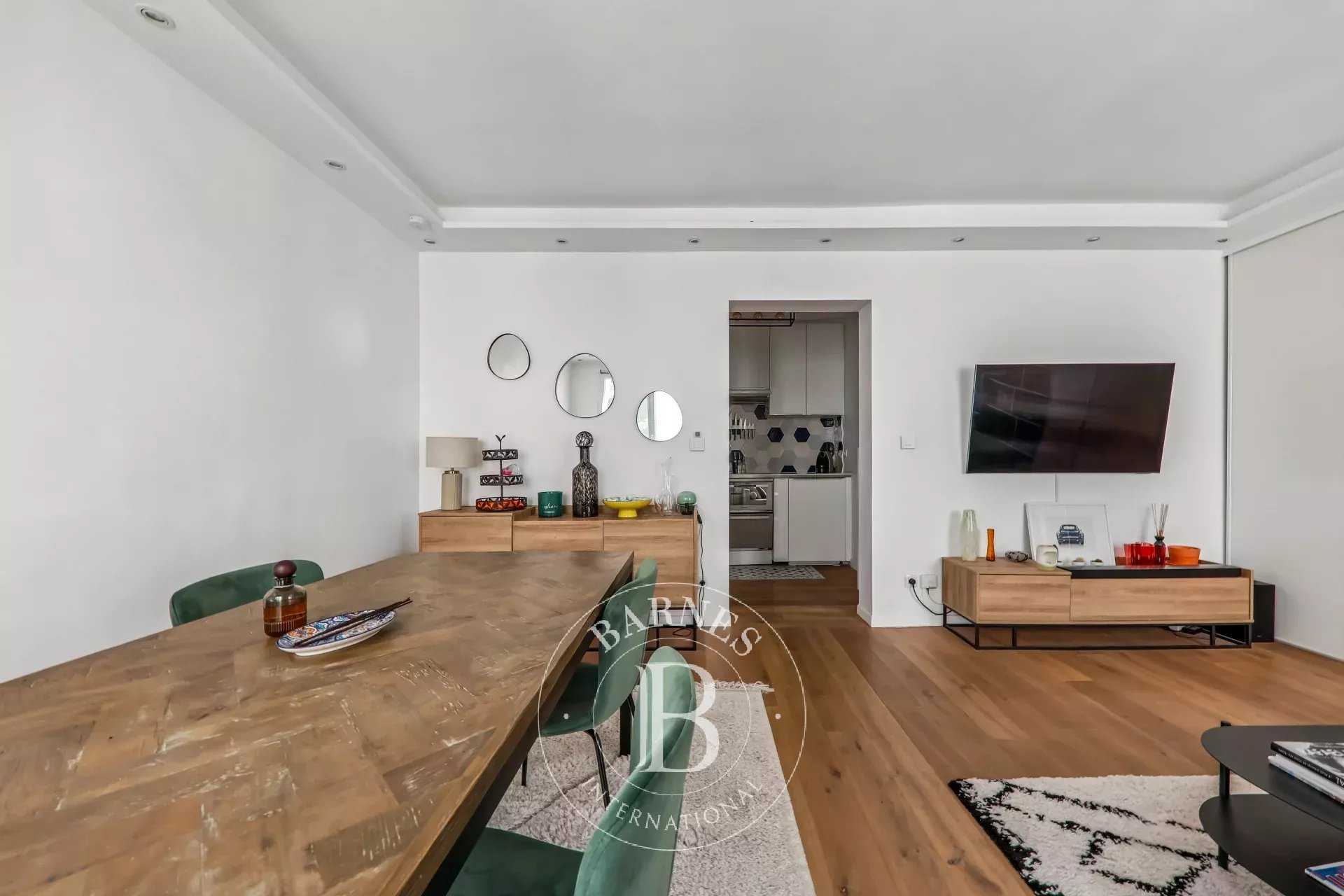 Paris  - Appartement 2 Pi&egrave;ces, 1 Chambre