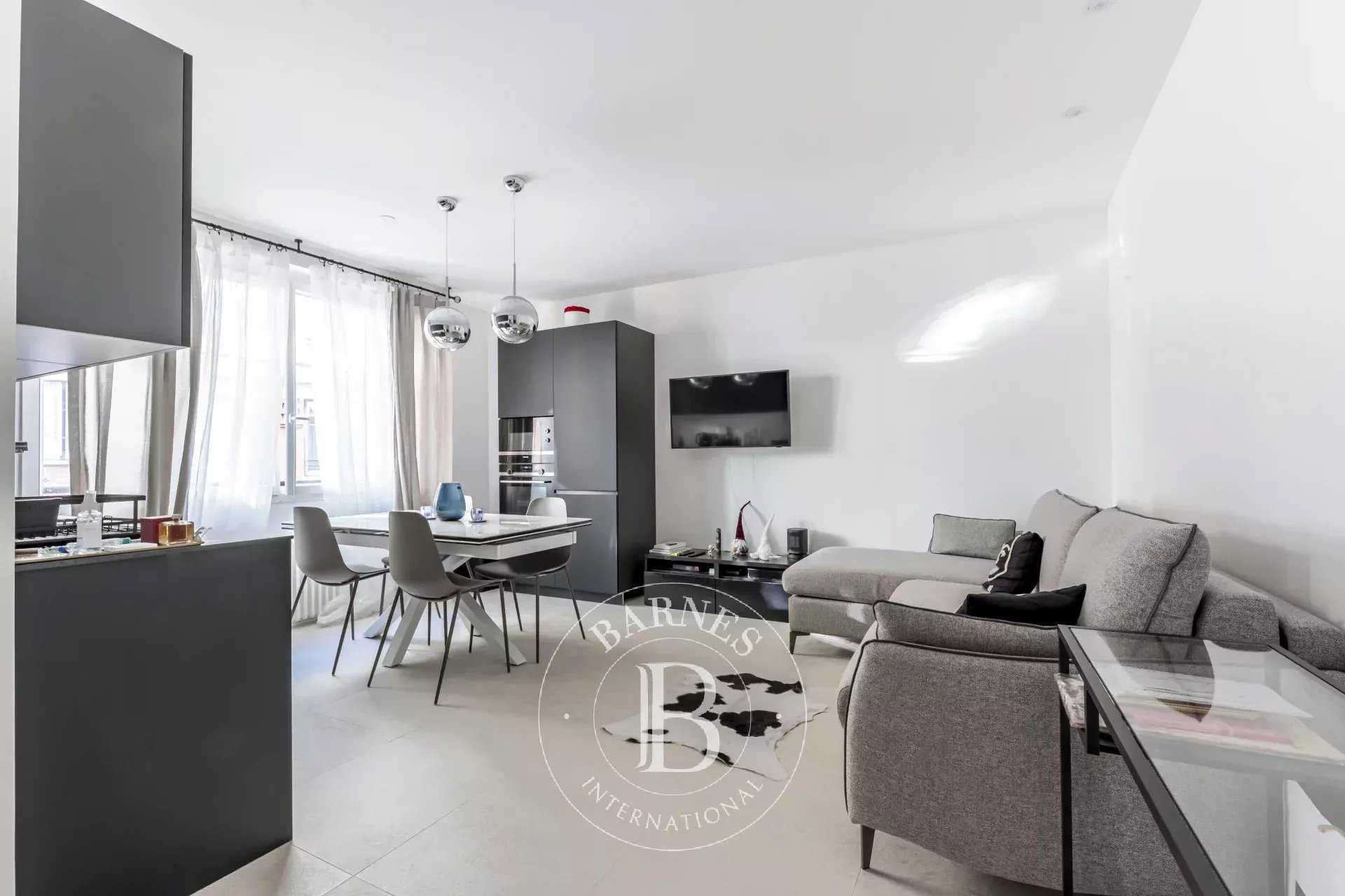Paris  - Appartement 2 Pi&egrave;ces, 1 Chambre