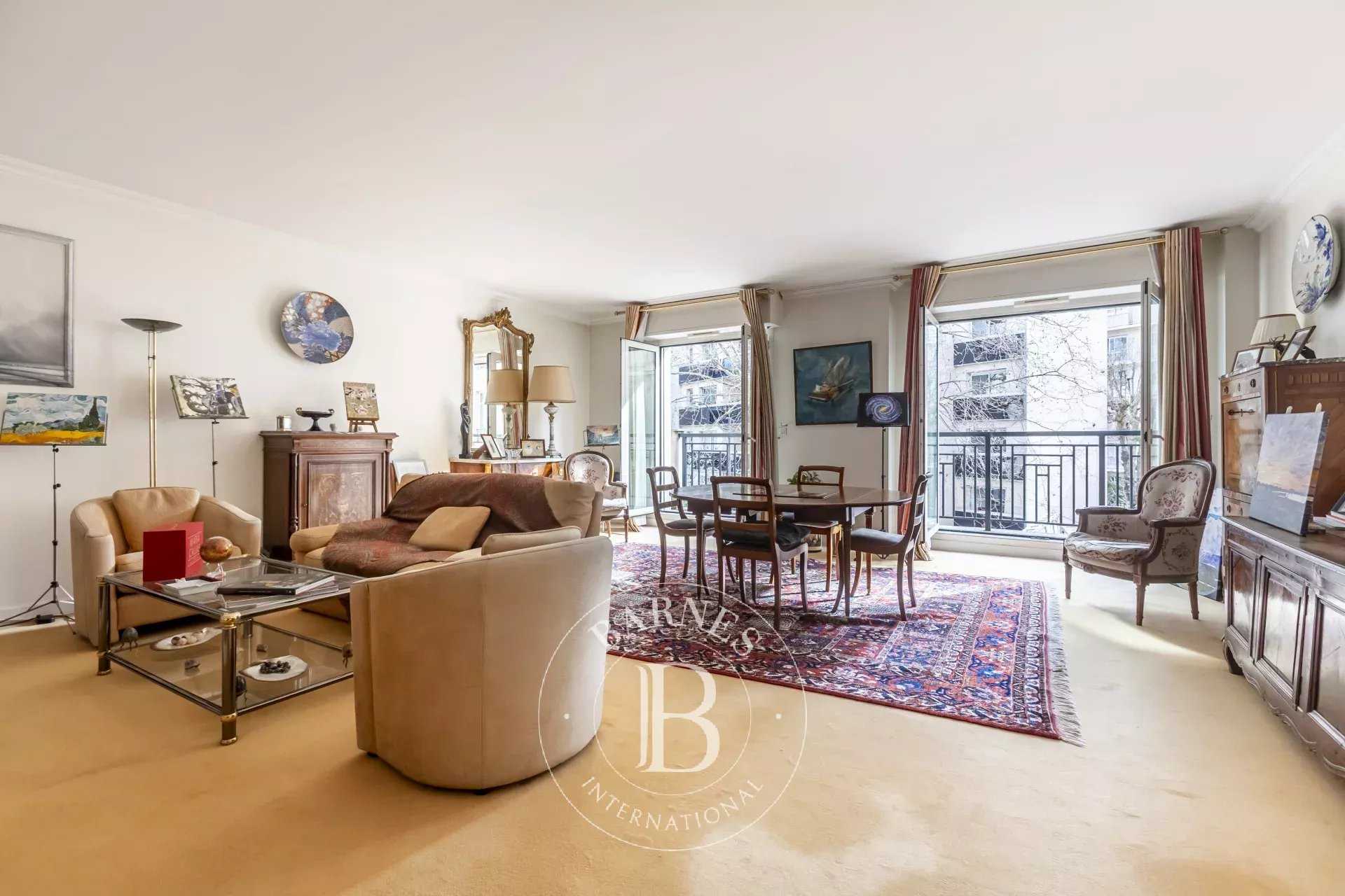 Apartment Paris 75016  -  ref 85695925 (picture 1)