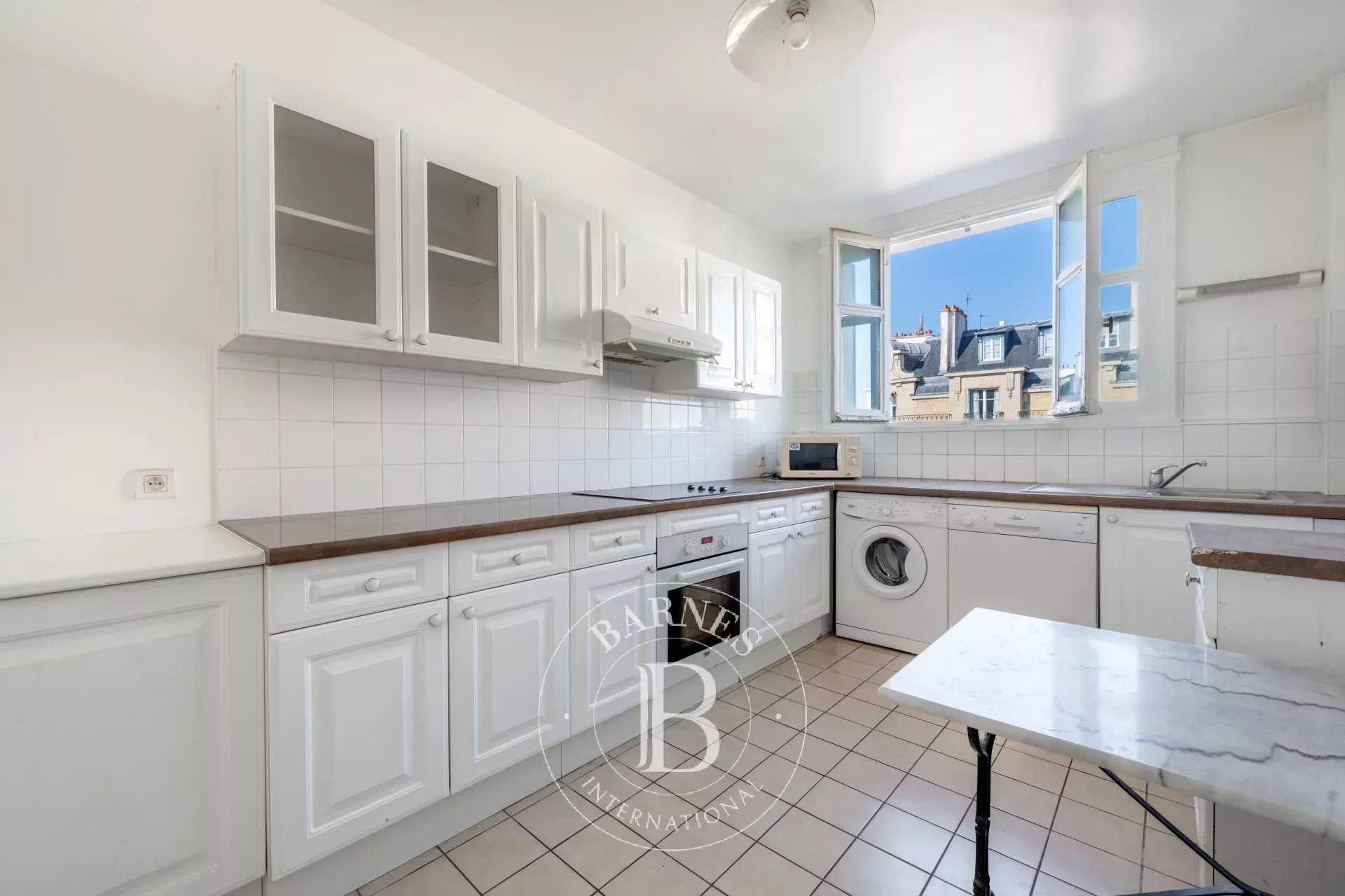 Appartement Paris 75016  -  ref 85640040 (picture 3)