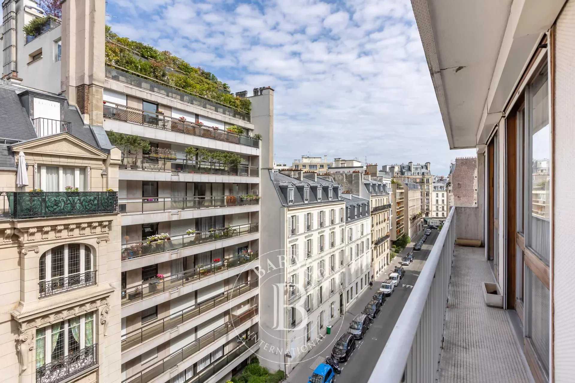 Apartment Paris 75016  -  ref 84815660 (picture 1)