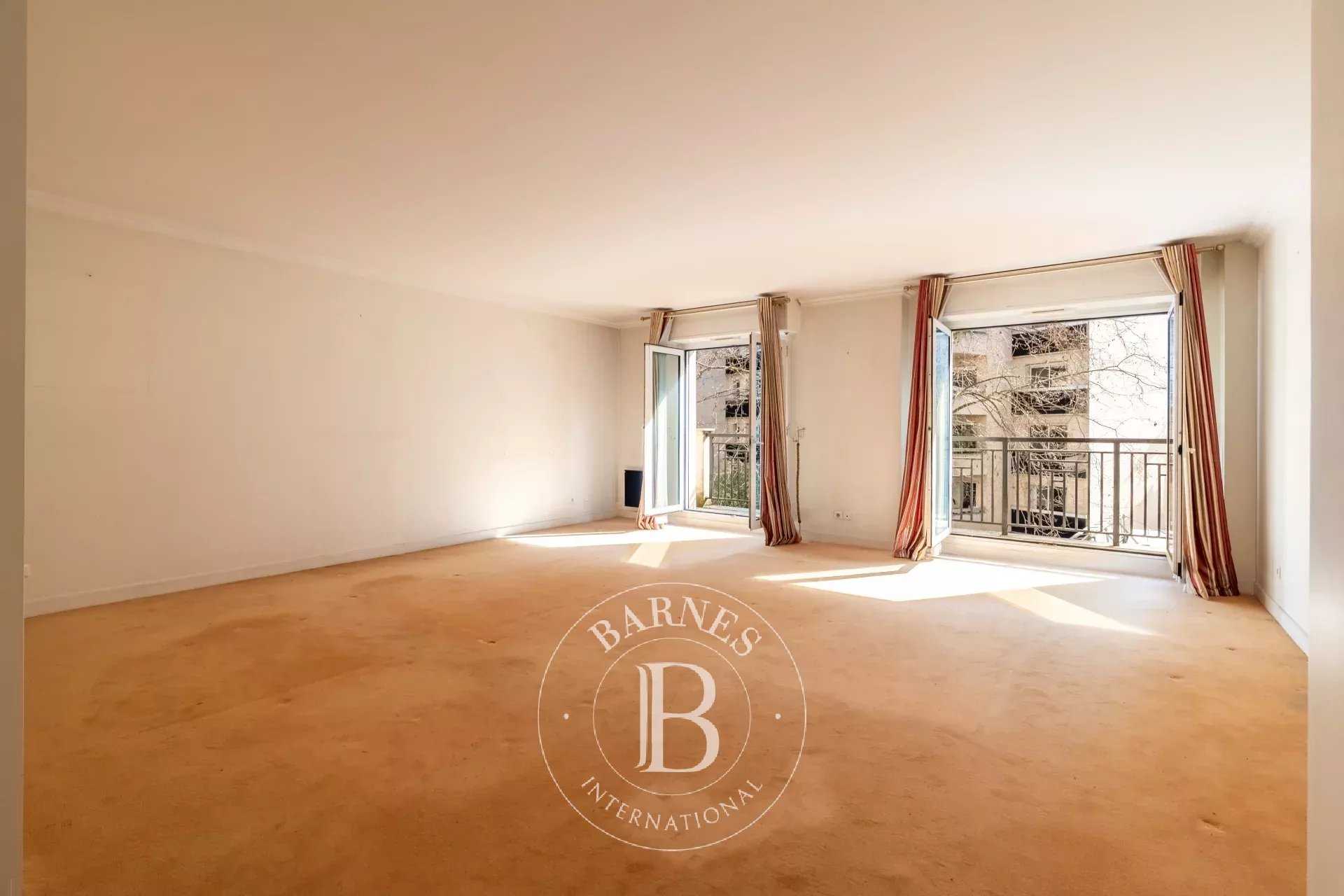 Appartement Paris 75016  -  ref 85695925 (picture 1)